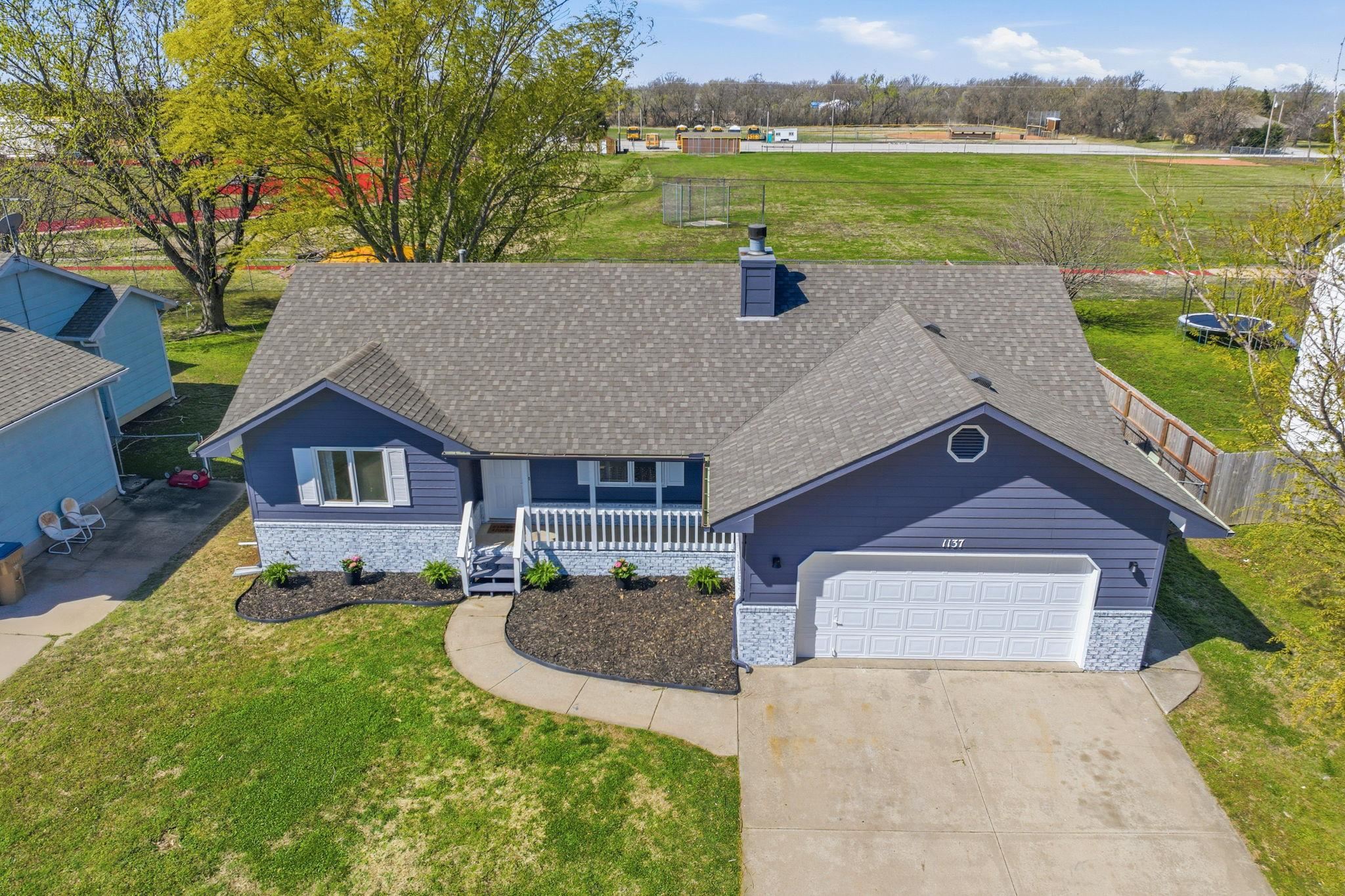 1137 N Burrows Street Belle Plaine KS 67013