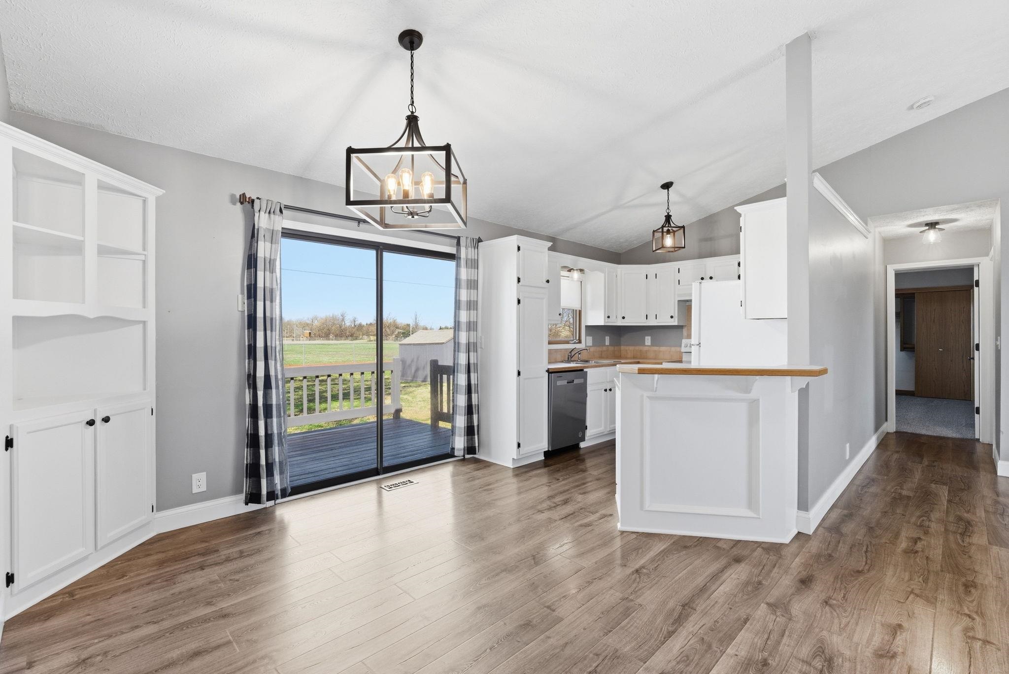 1137 N Burrows Street Belle Plaine KS 67013