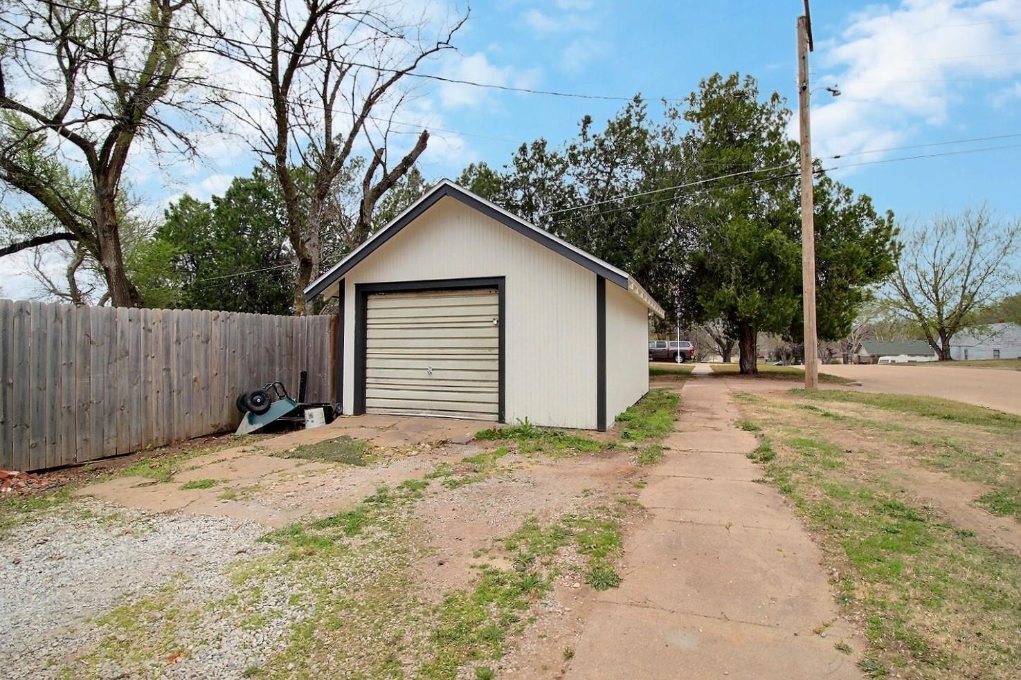 635 Cedar Street Kingman KS 67068