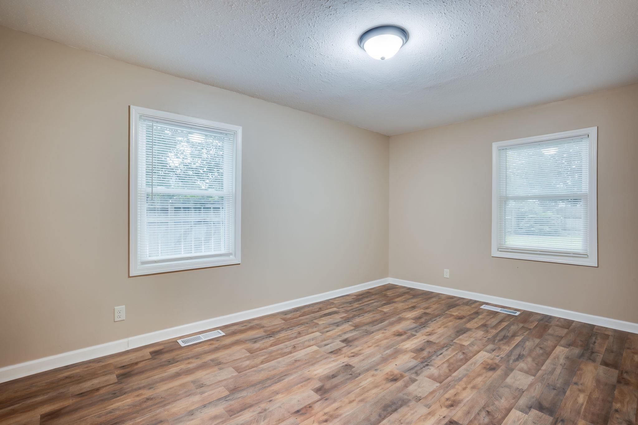 1728 Dearborn Street Augusta KS 67010