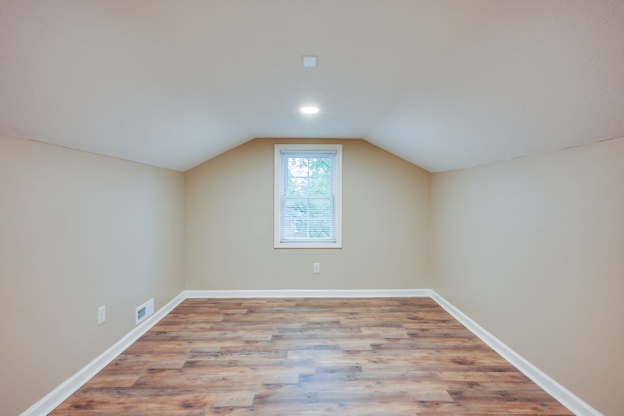 1728 Dearborn Street Augusta KS 67010