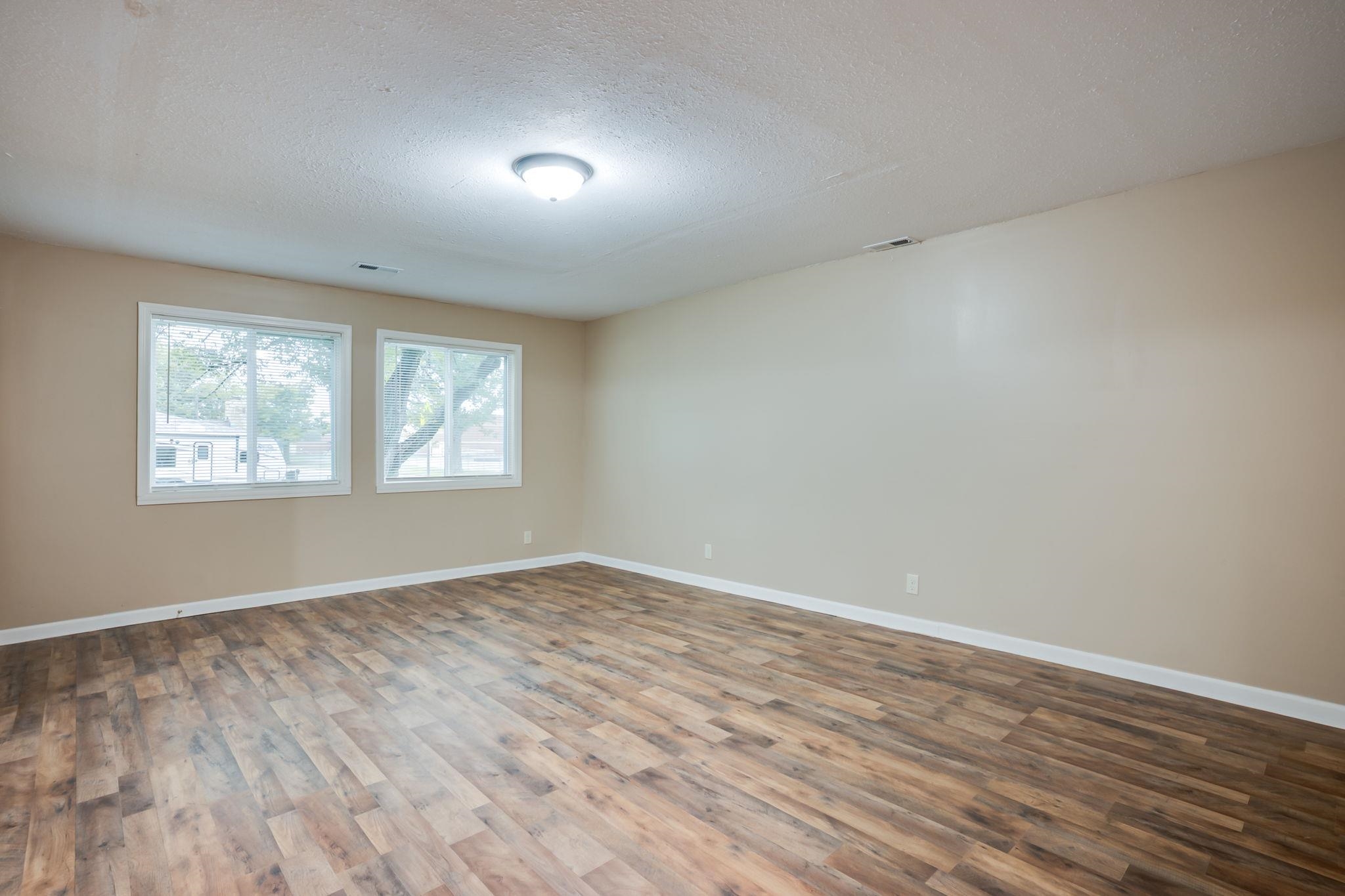 1728 Dearborn Street Augusta KS 67010