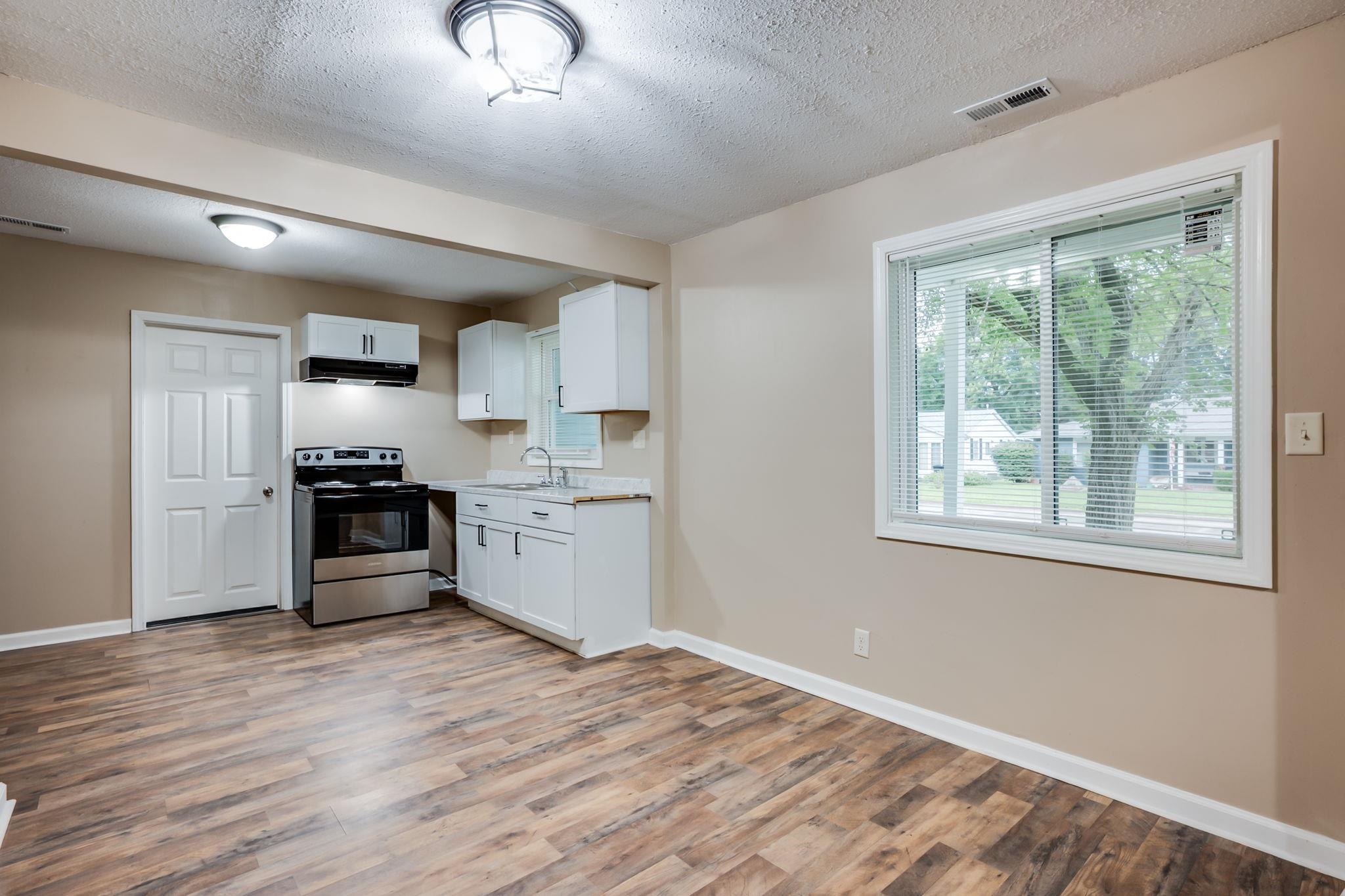 1728 Dearborn Street Augusta KS 67010