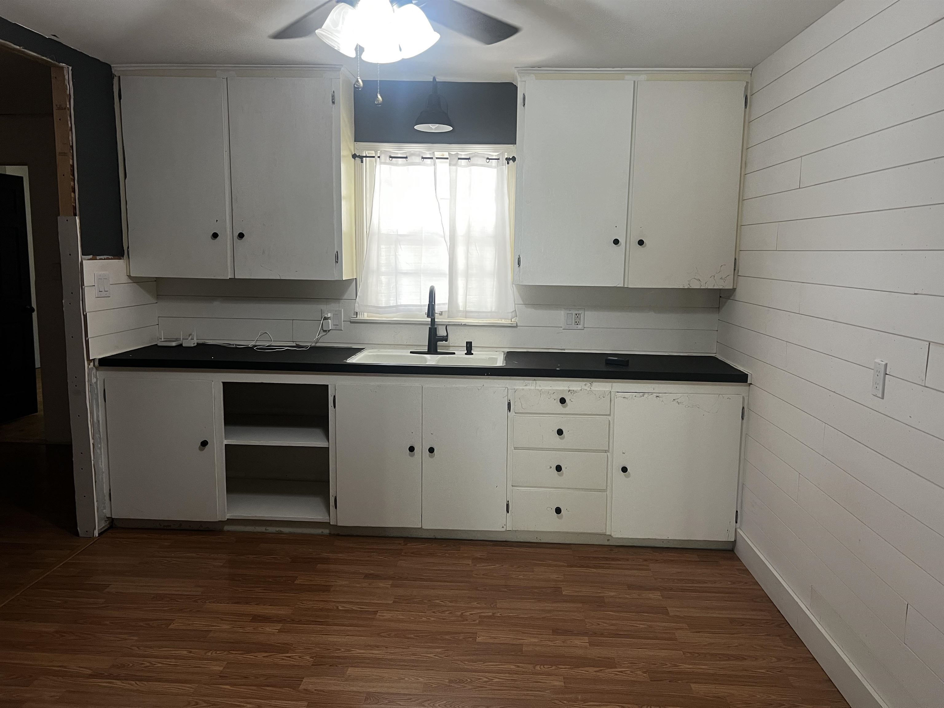 712 N 8 Arkansas City KS 67005