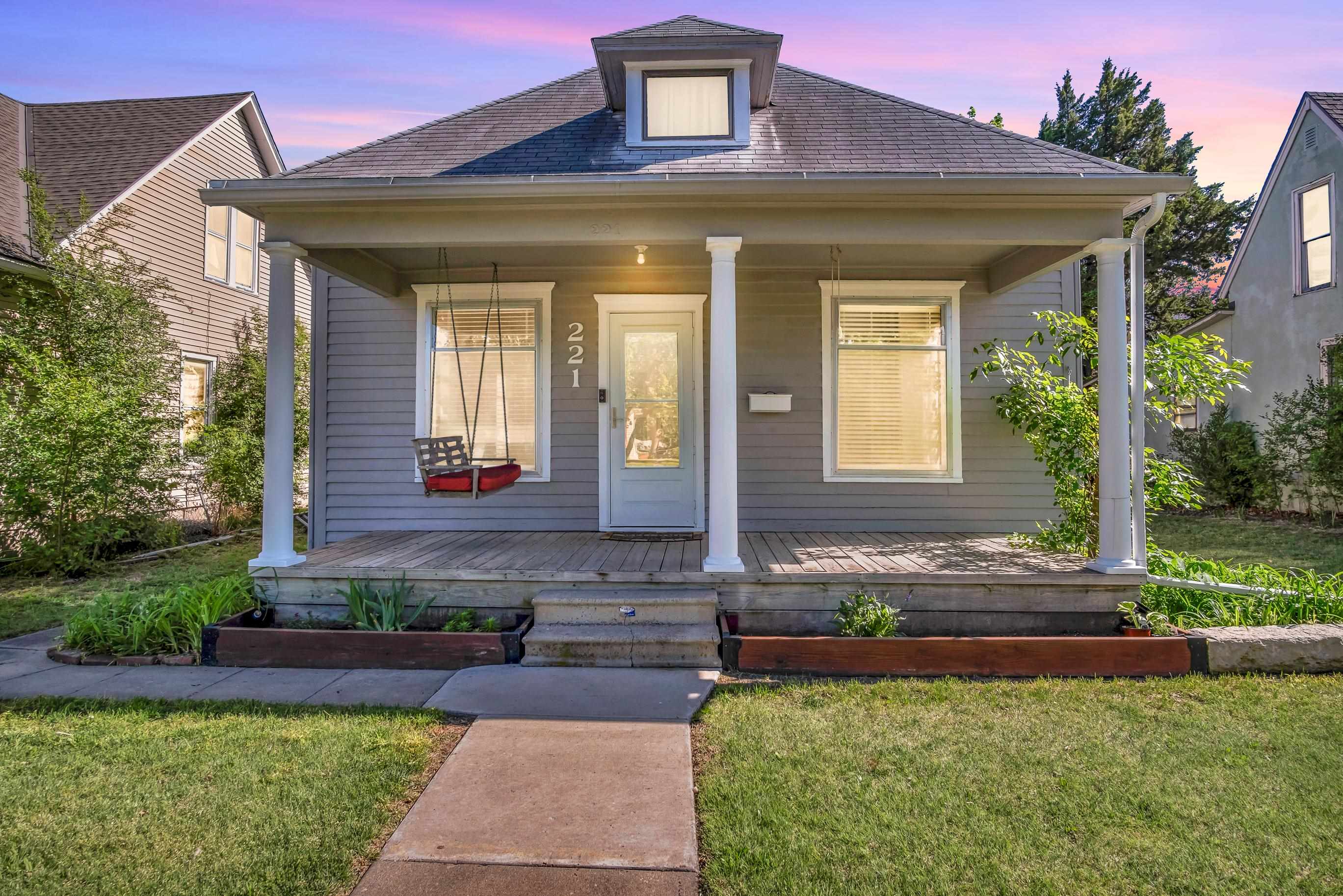 221 E 10th Newton KS 67114