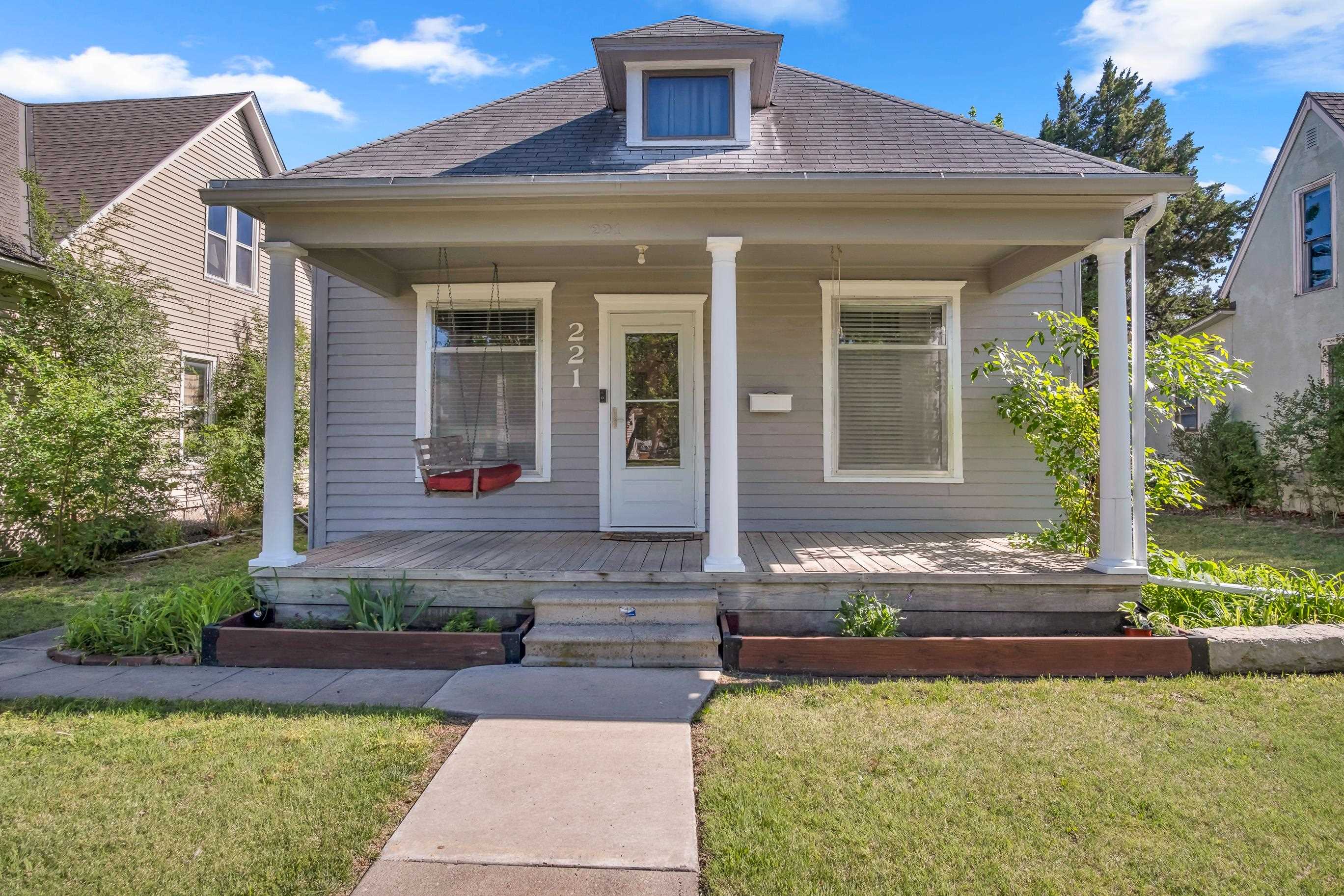 221 E 10th Newton KS 67114