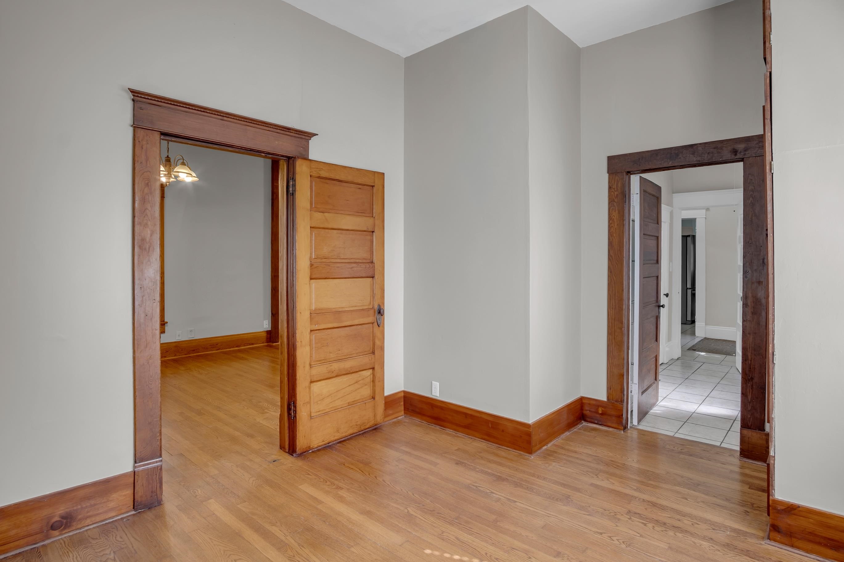 221 E 10th Newton KS 67114