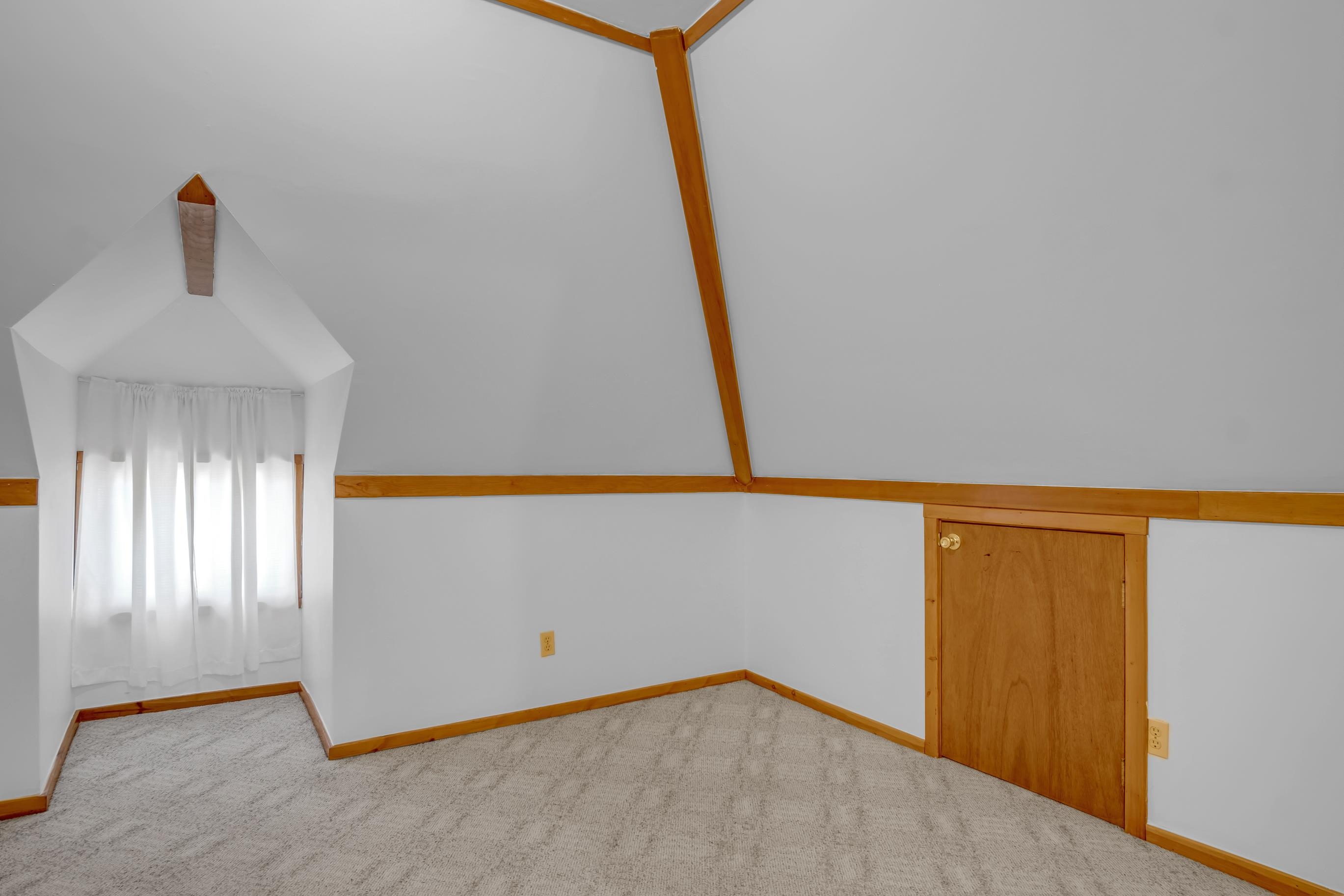 221 E 10th Newton KS 67114