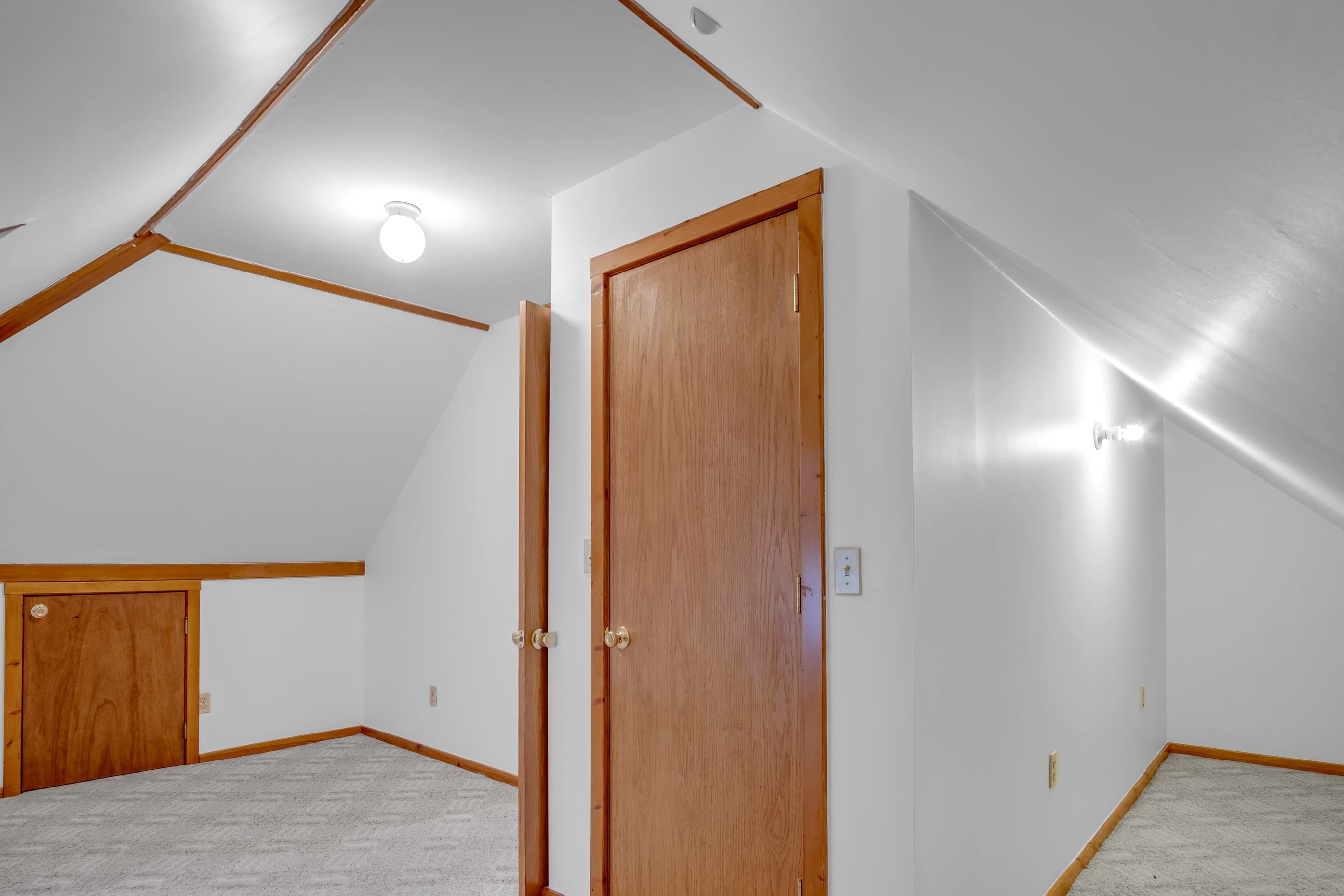 221 E 10th Newton KS 67114