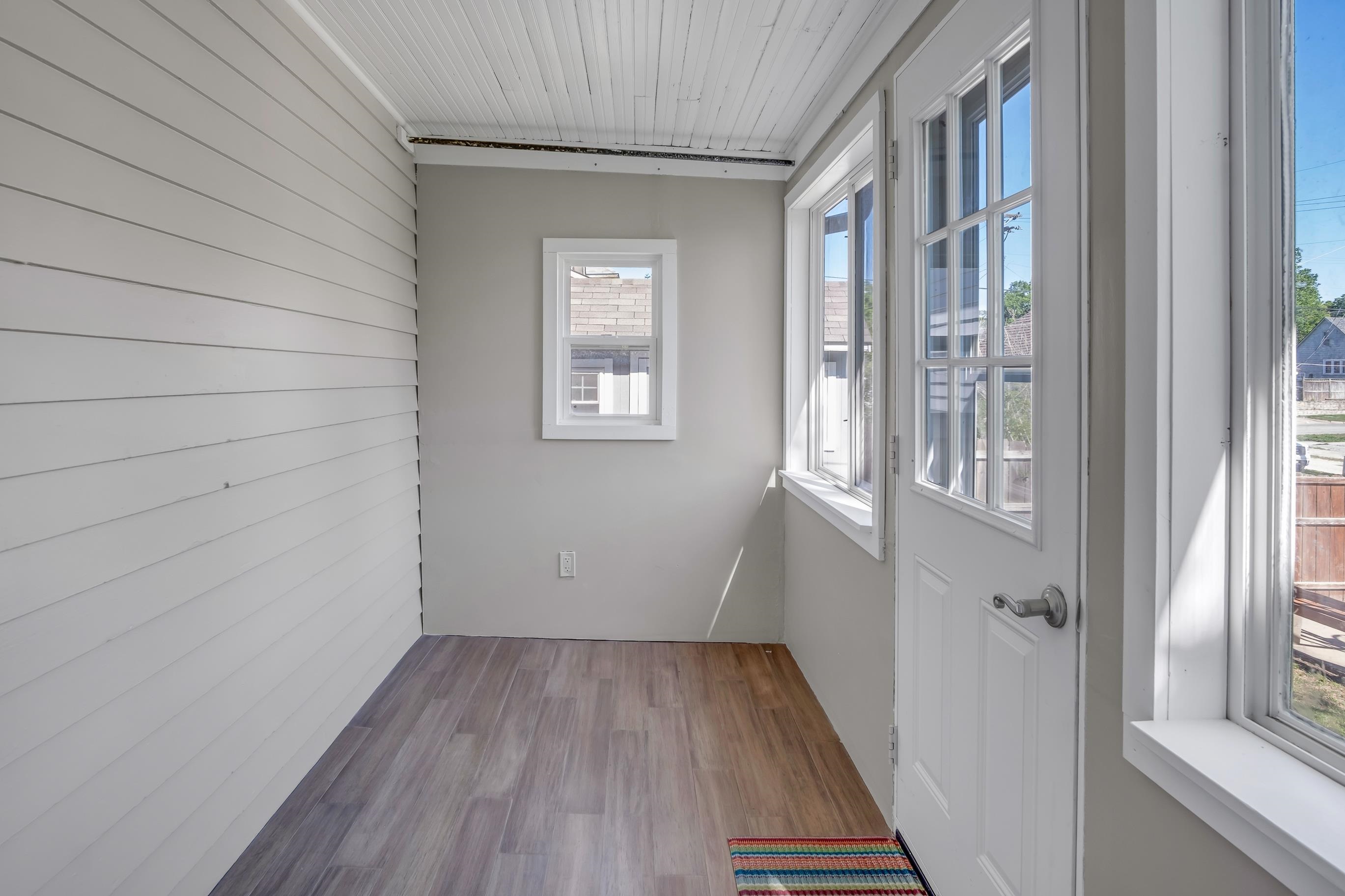 221 E 10th Newton KS 67114