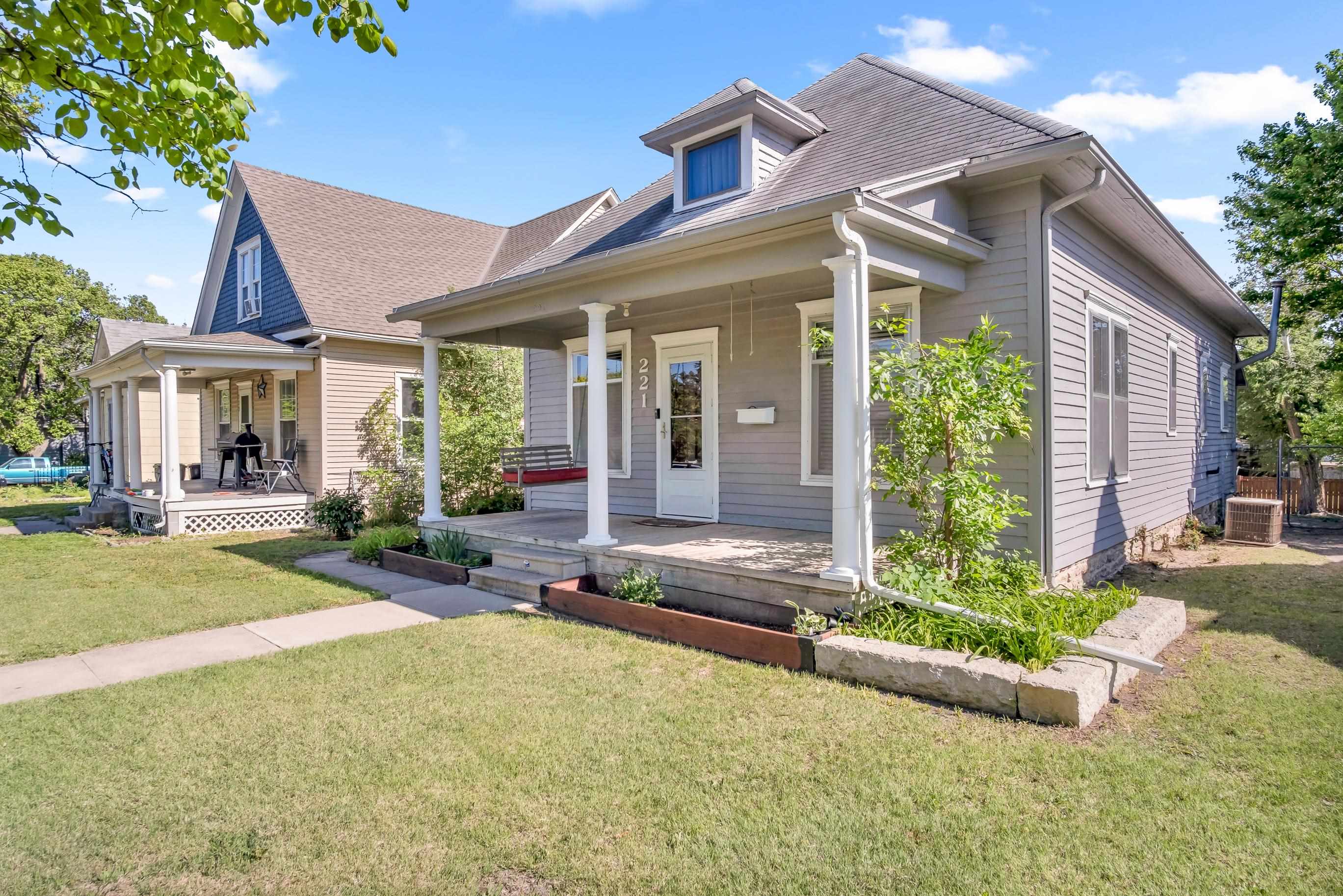 221 E 10th Newton KS 67114