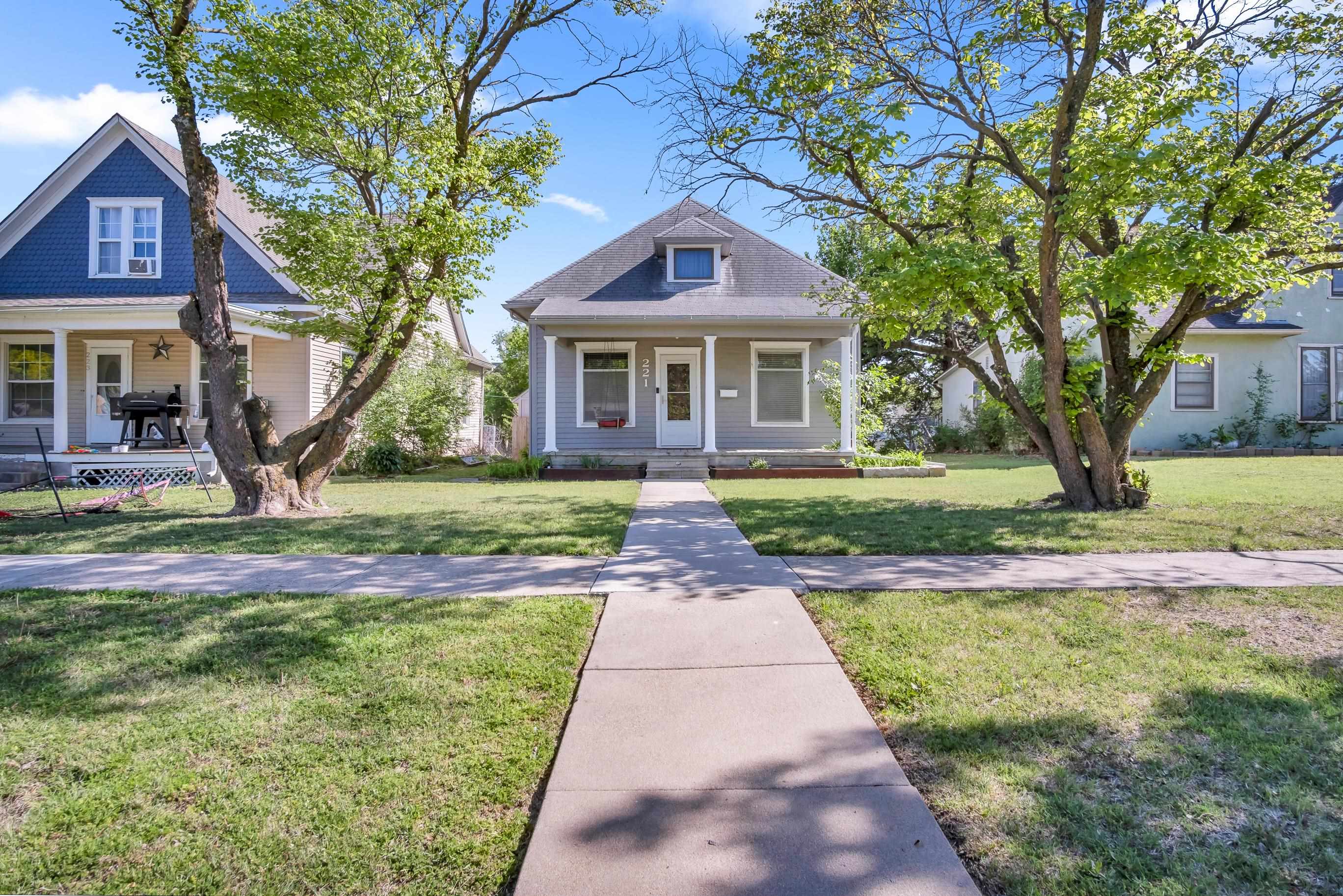 221 E 10th Newton KS 67114