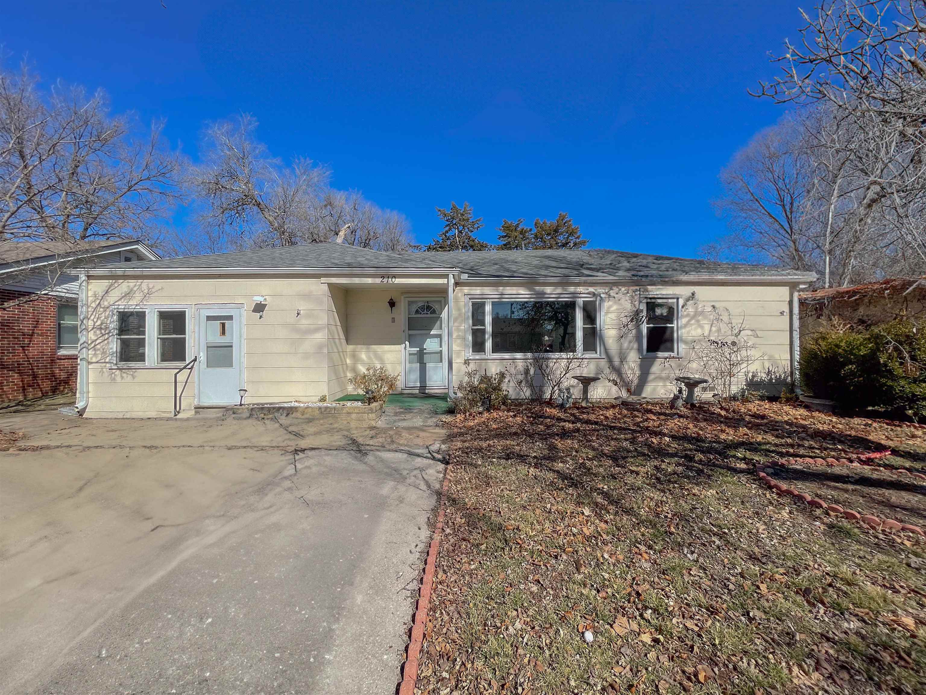 210 Stanley Drive Arkansas City KS 67005