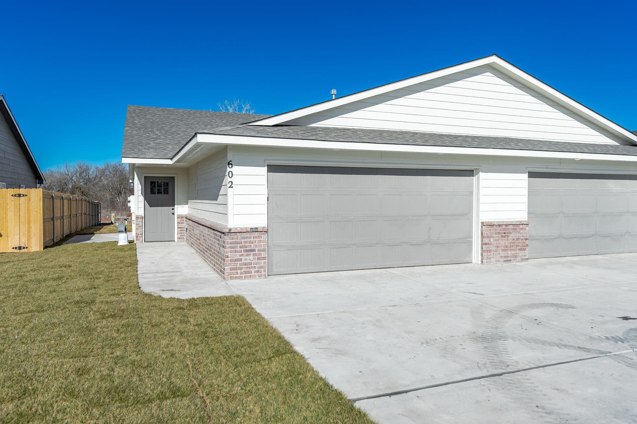 602 Briarbrook Lane Park City KS 67147-8955