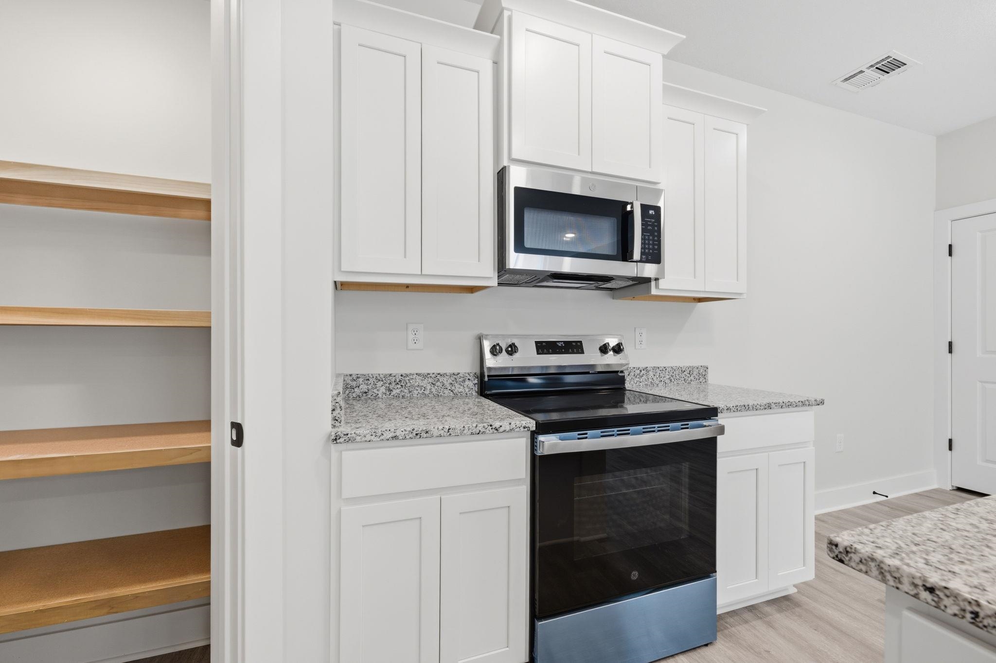 602 Briarbrook Lane Park City KS 67147-8955