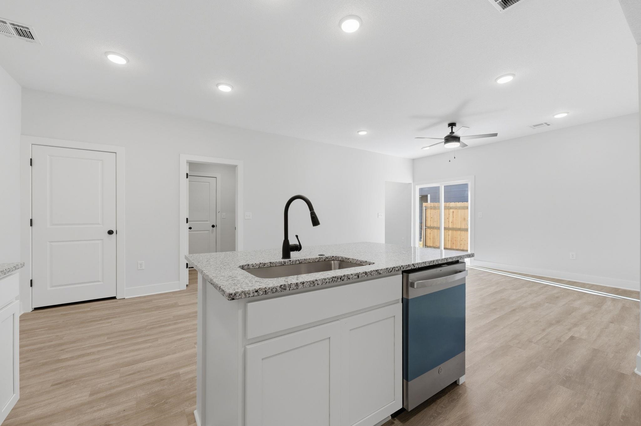 602 Briarbrook Lane Park City KS 67147-8955