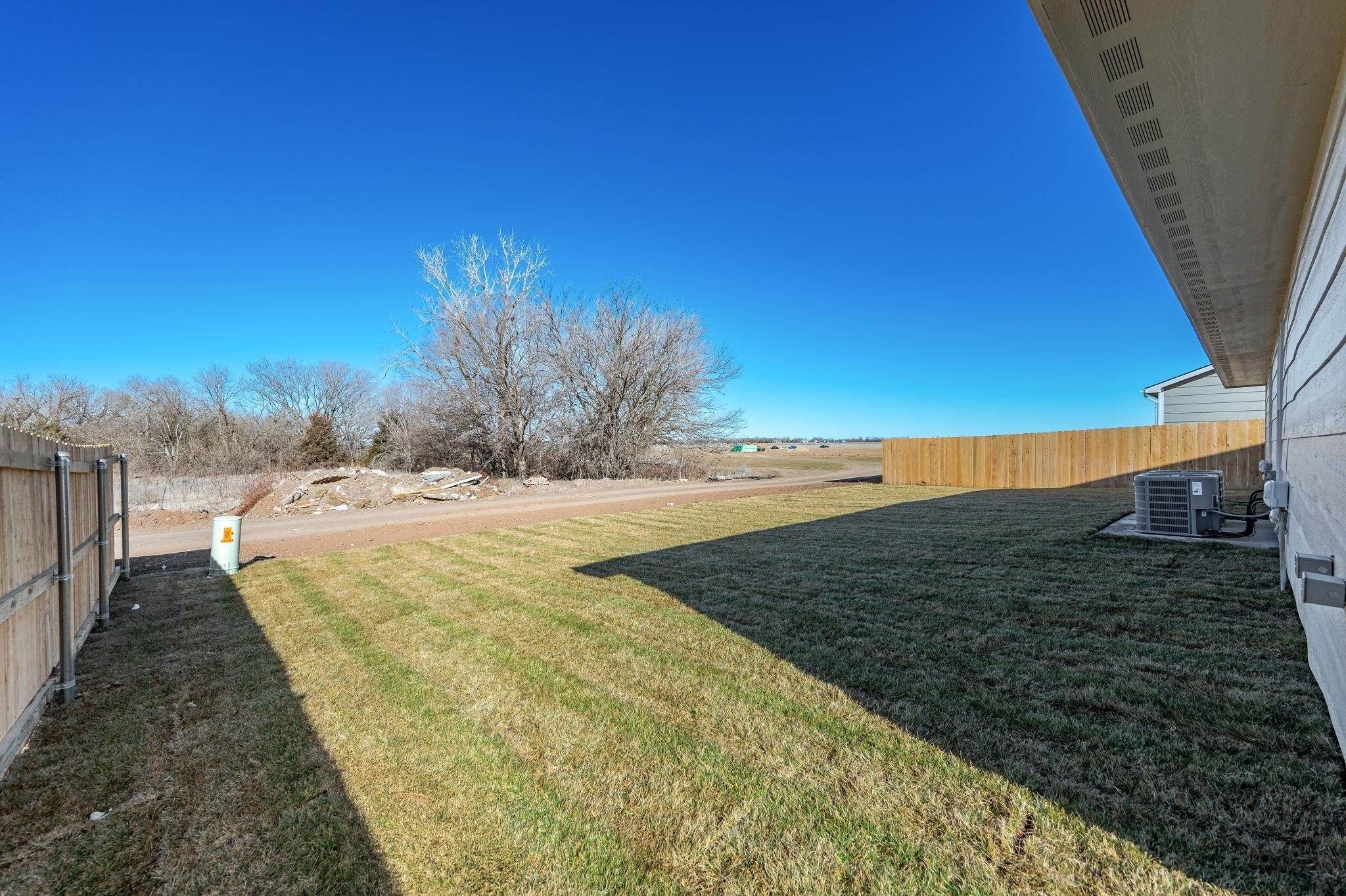 602 Briarbrook Lane Park City KS 67147-8955
