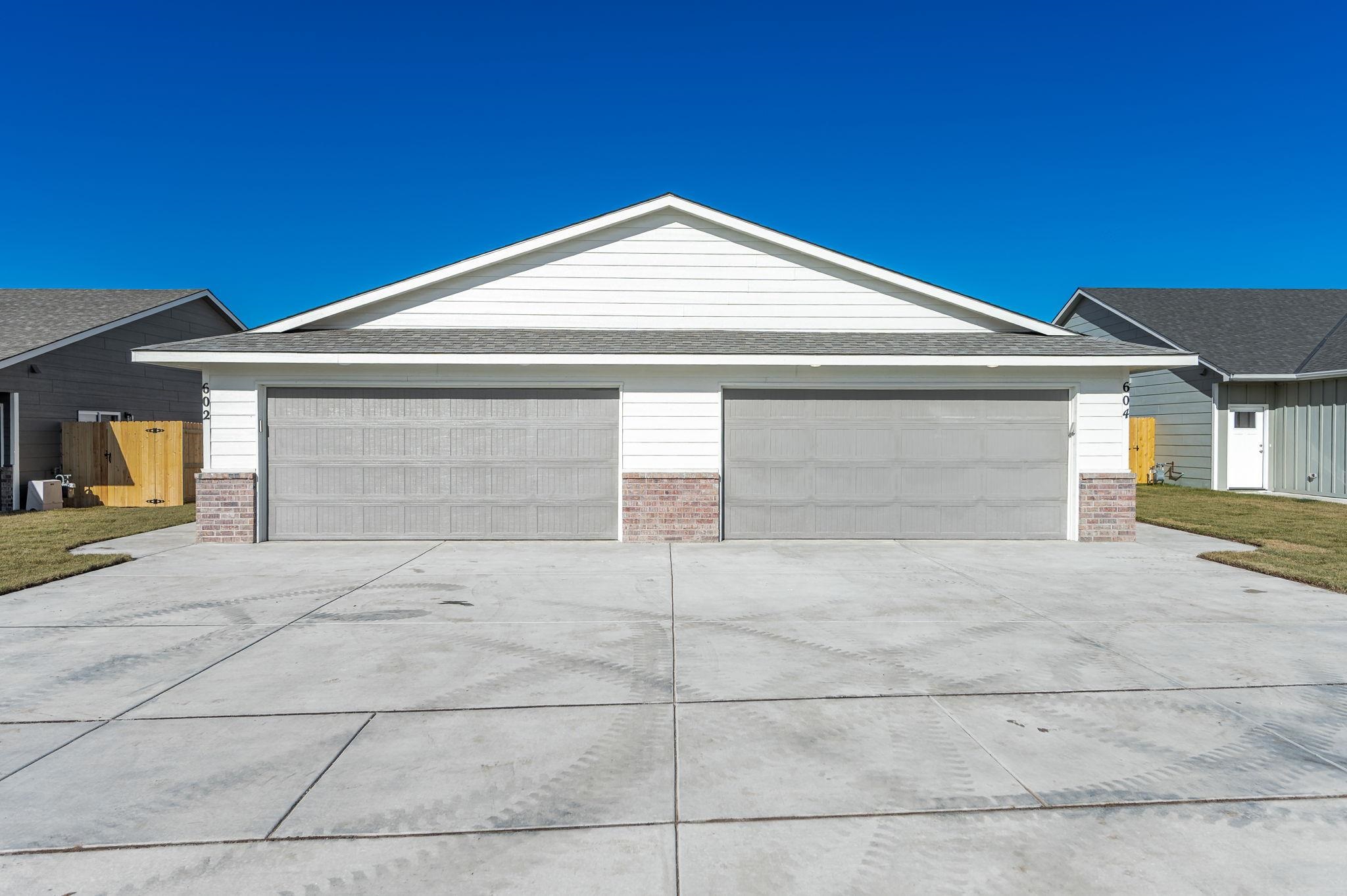 602 Briarbrook Lane Park City KS 67147-8955