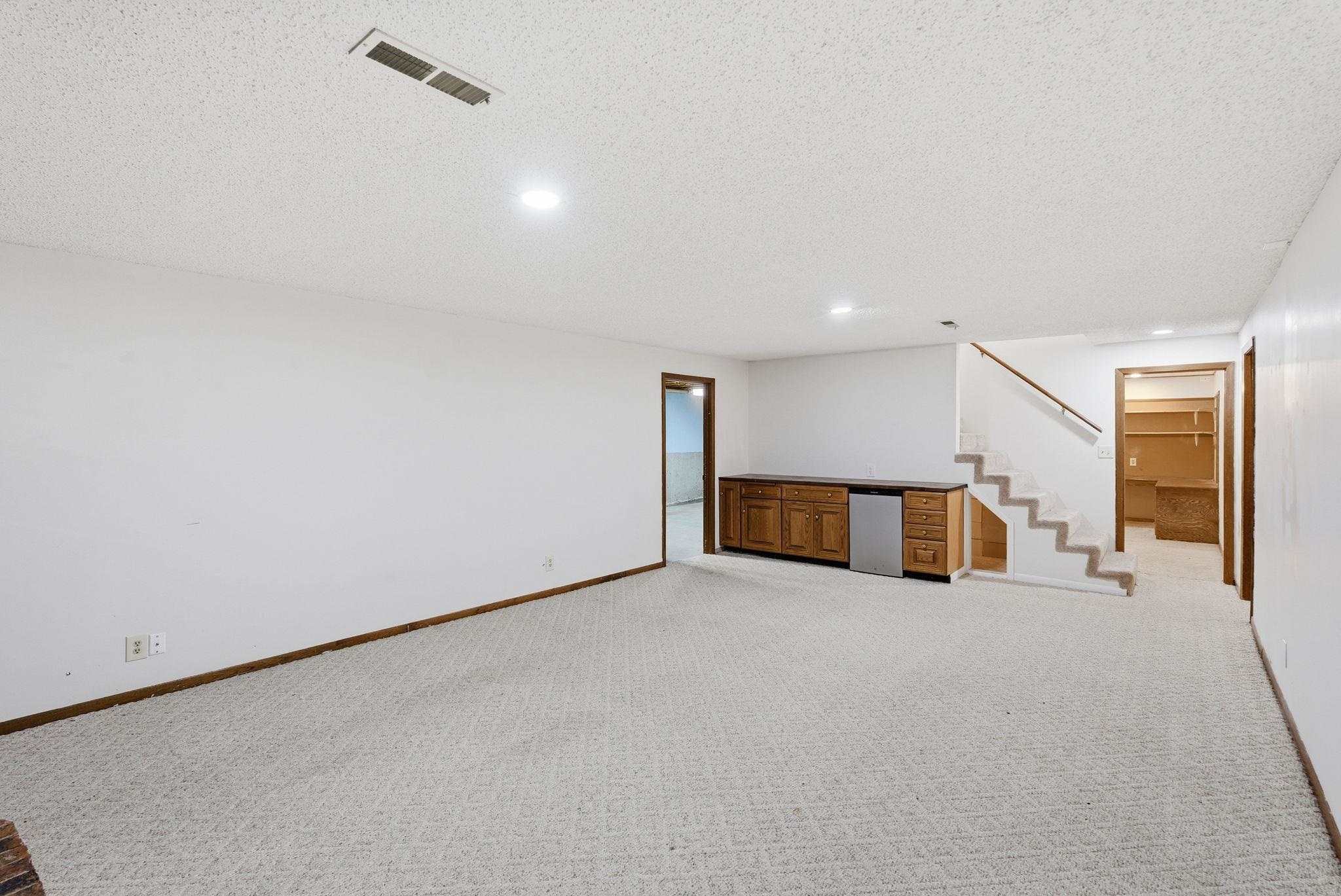 28 Harris Rose Hill KS 67133