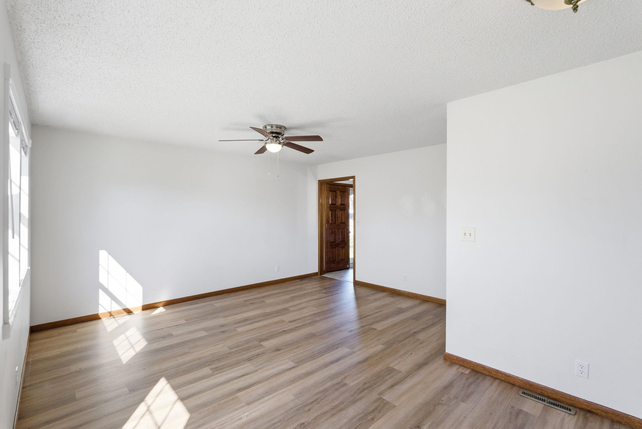 28 Harris Rose Hill KS 67133