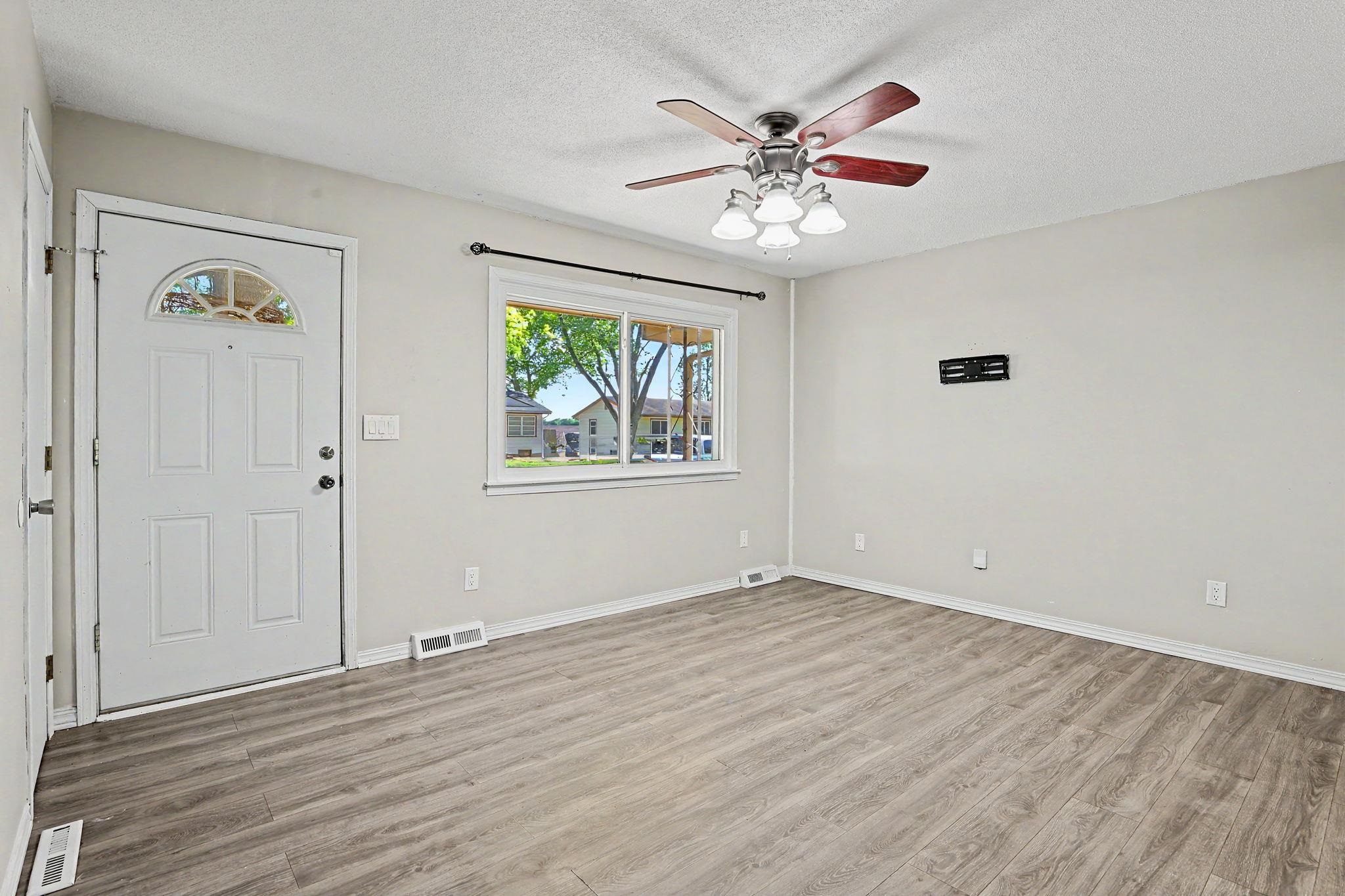 340 W 7th Haysville KS 67060