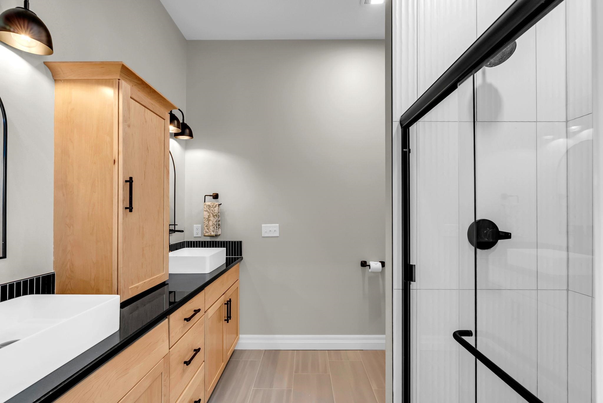 5237 N Cambridge Bel Aire KS 67226