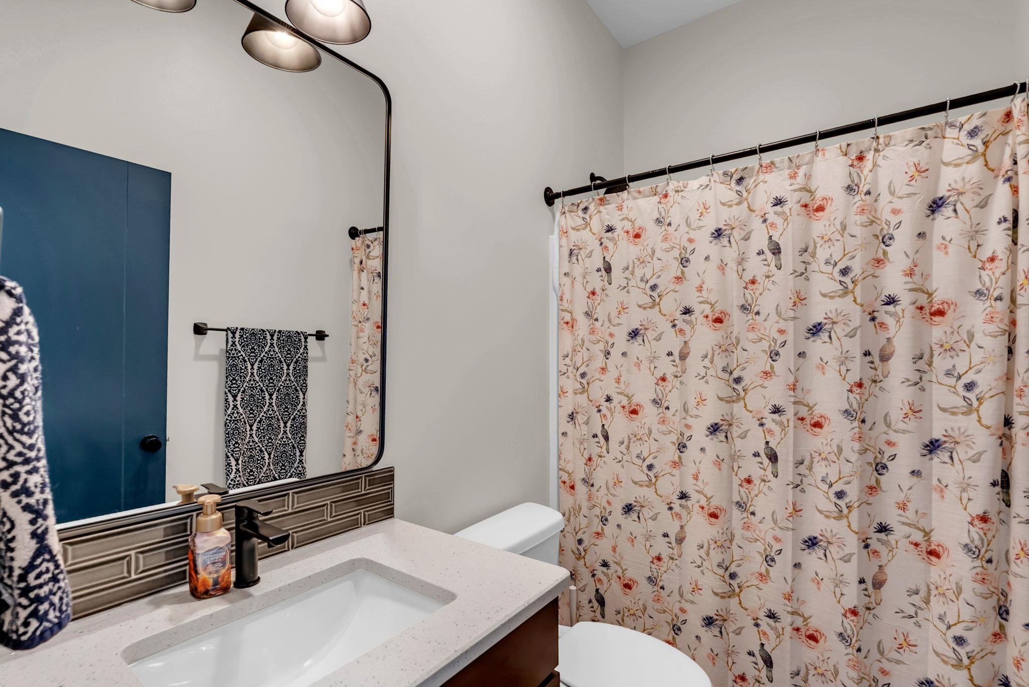 5237 N Cambridge Bel Aire KS 67226