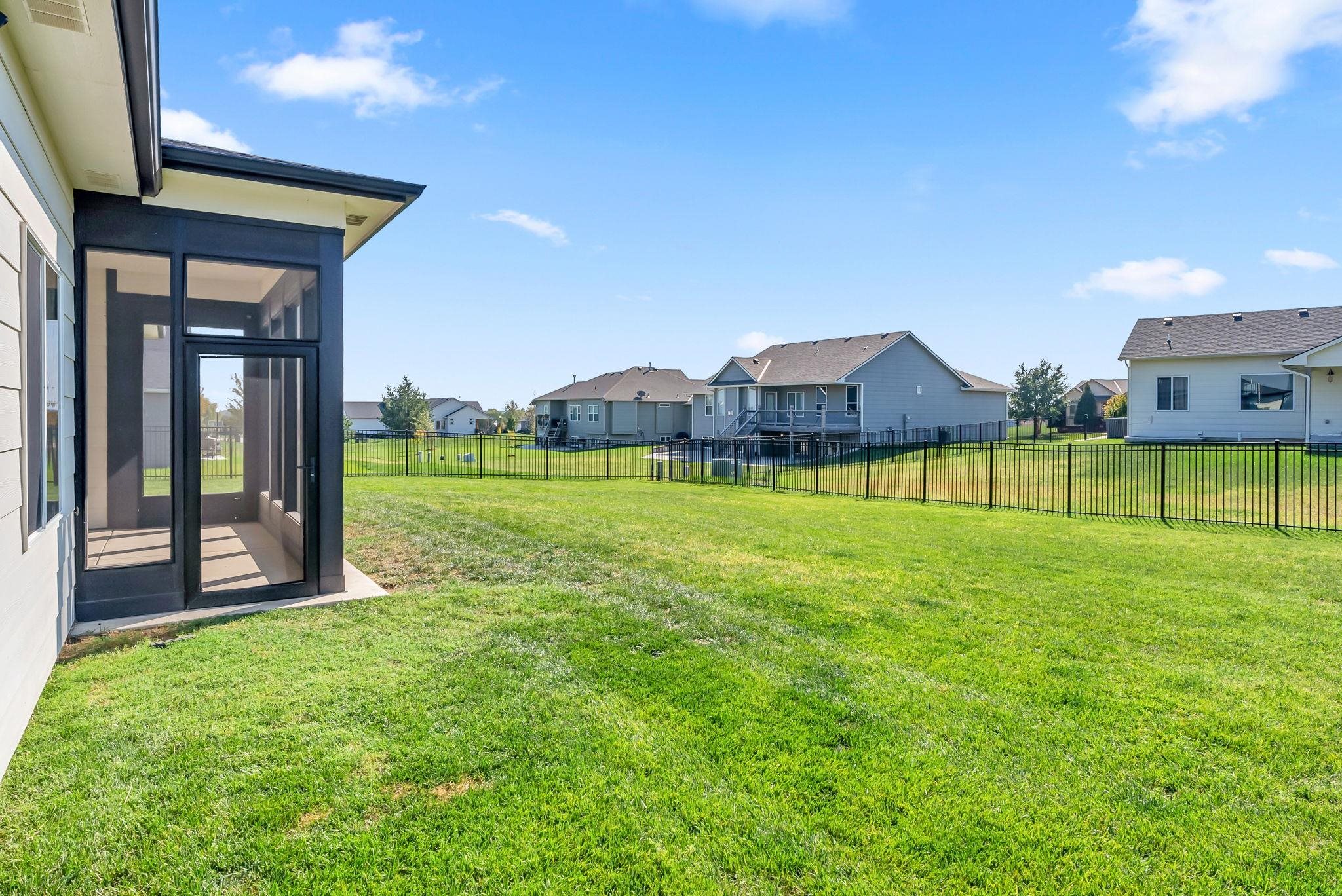 5237 N Cambridge Bel Aire KS 67226