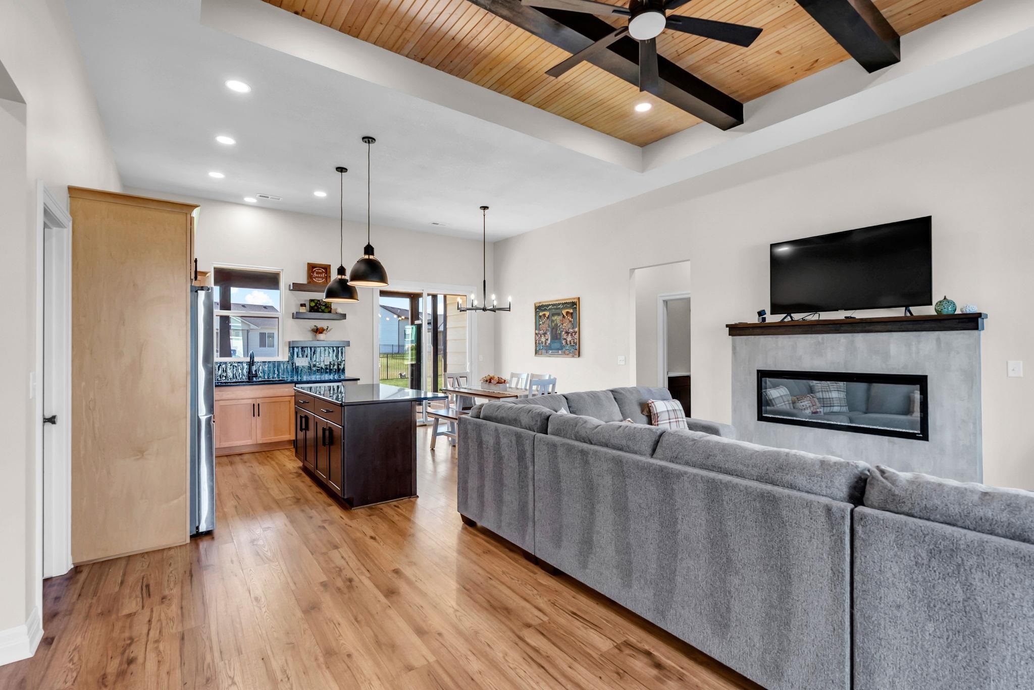 5237 N Cambridge Bel Aire KS 67226