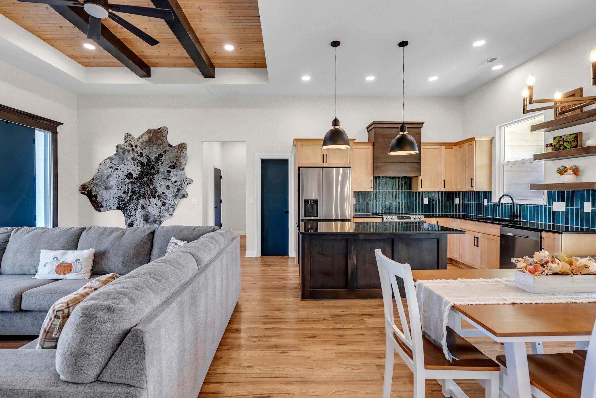 5237 N Cambridge Bel Aire KS 67226