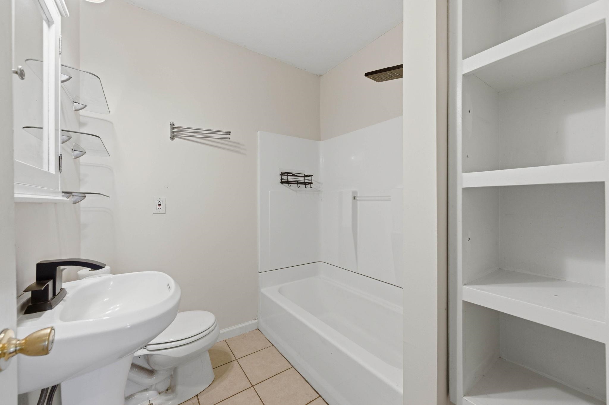 627 N Glendale Street Wichita KS 67208