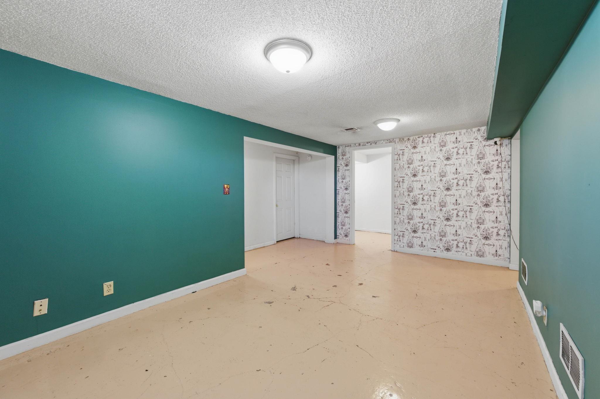 627 N Glendale Street Wichita KS 67208