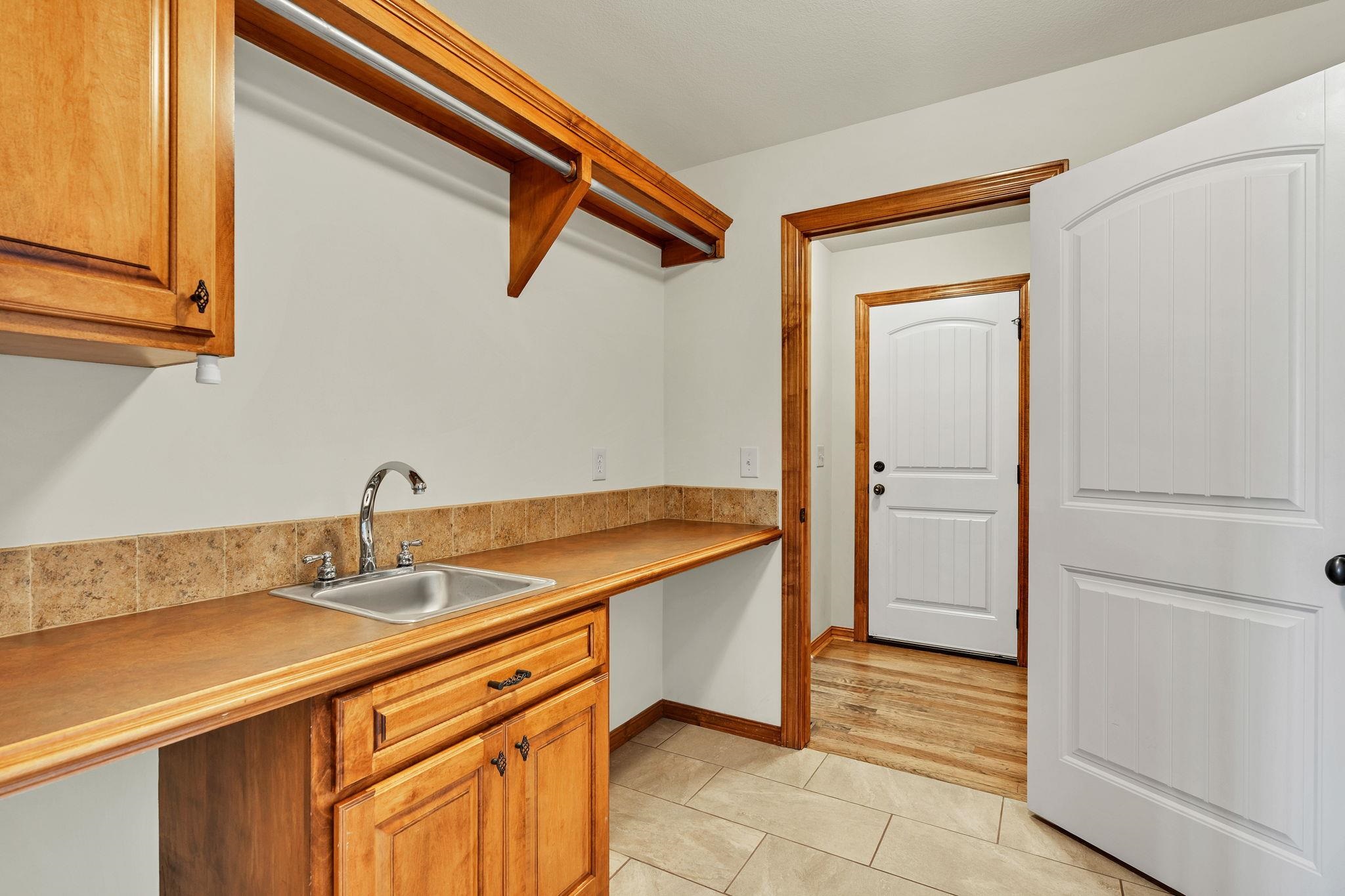 3045 Willow Creek Rose Hill KS 67133