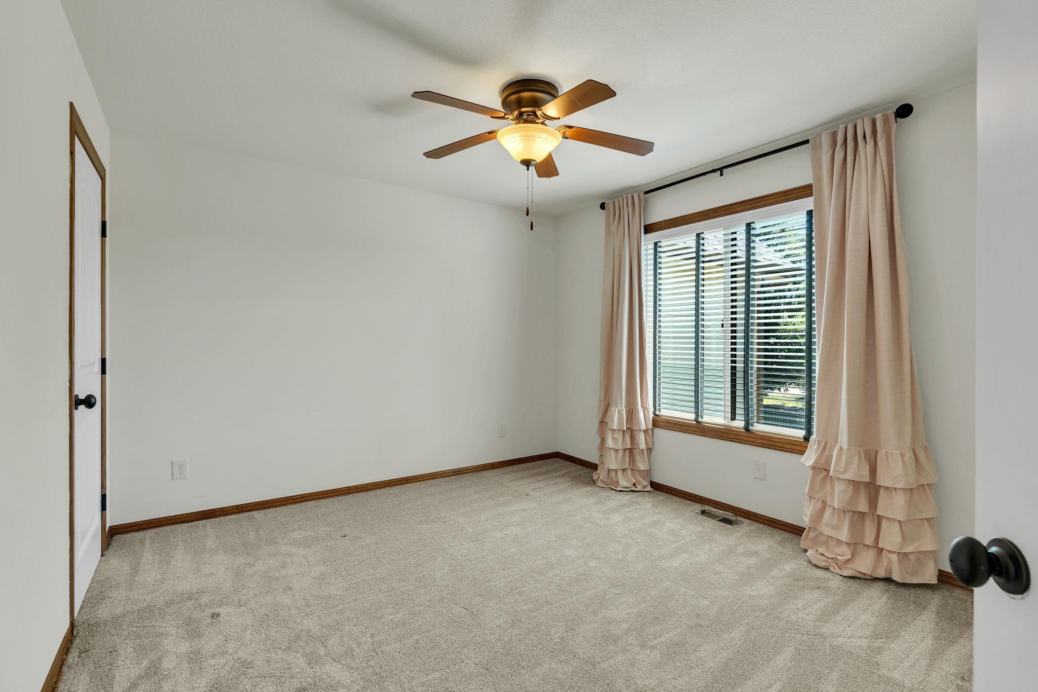 3045 Willow Creek Rose Hill KS 67133