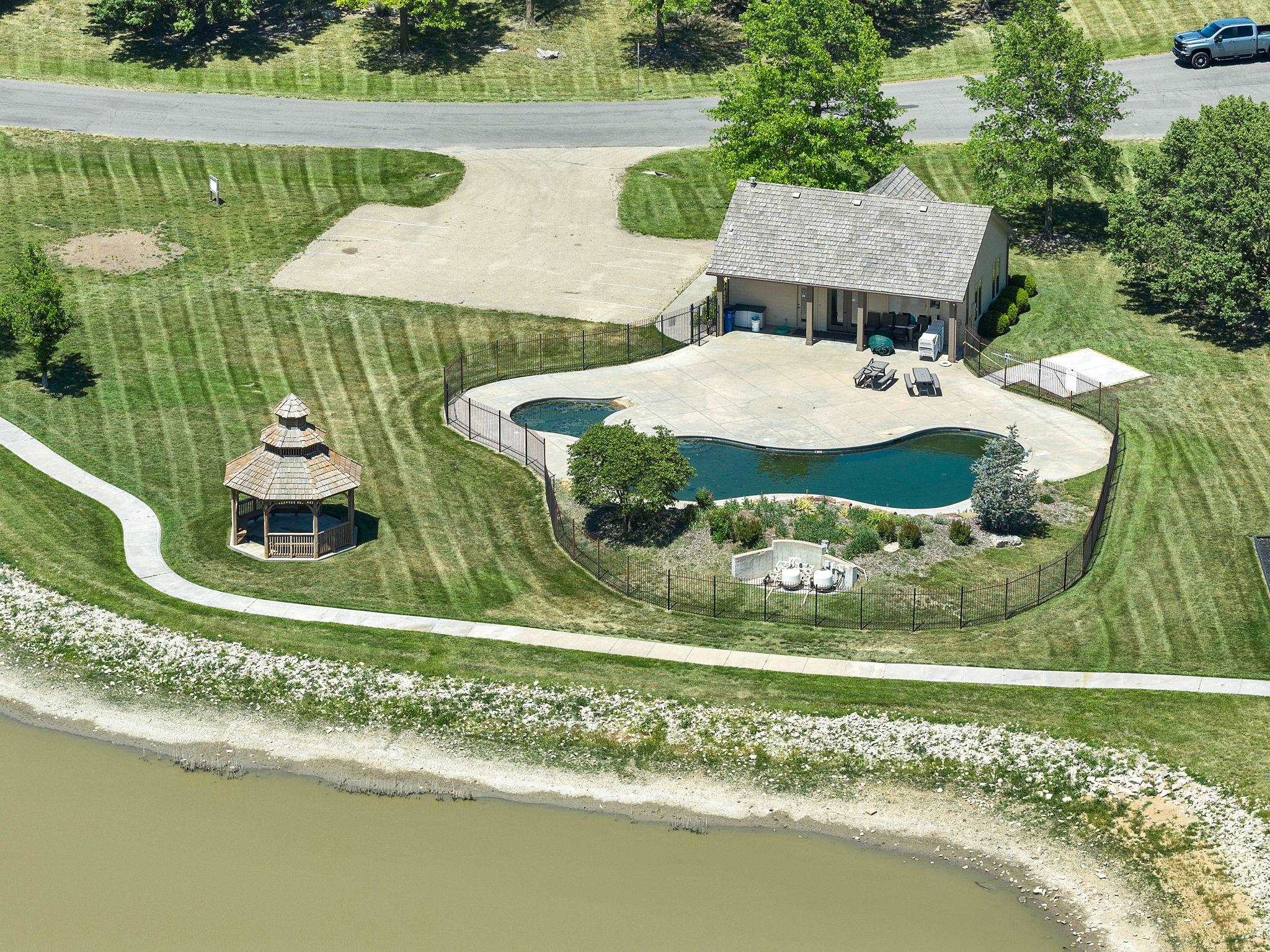 3045 Willow Creek Rose Hill KS 67133