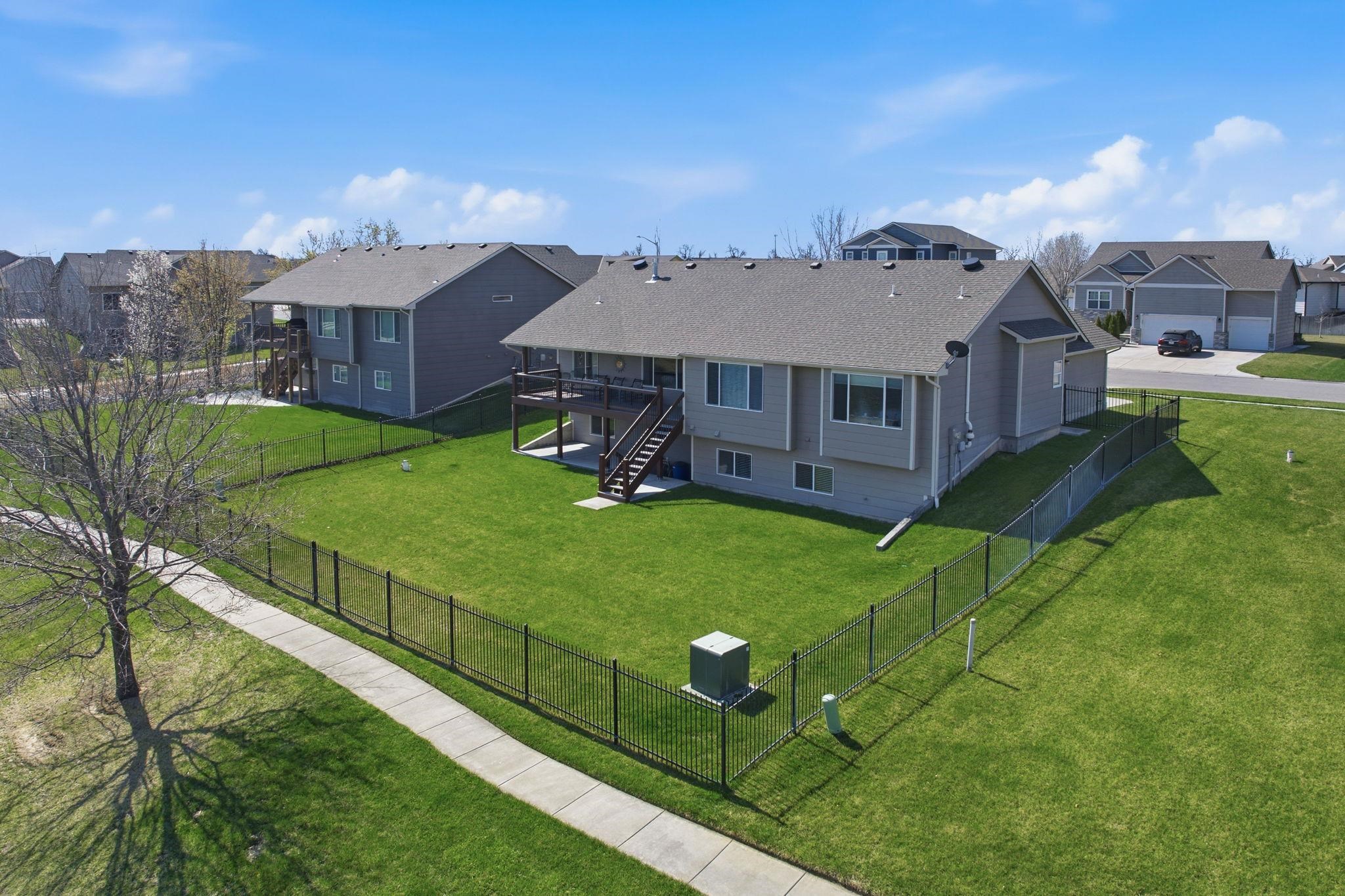 2634 S Lark Lane Wichita KS 67215