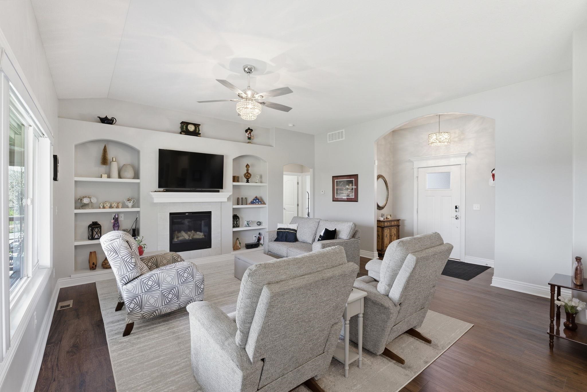 2634 S Lark Lane Wichita KS 67215