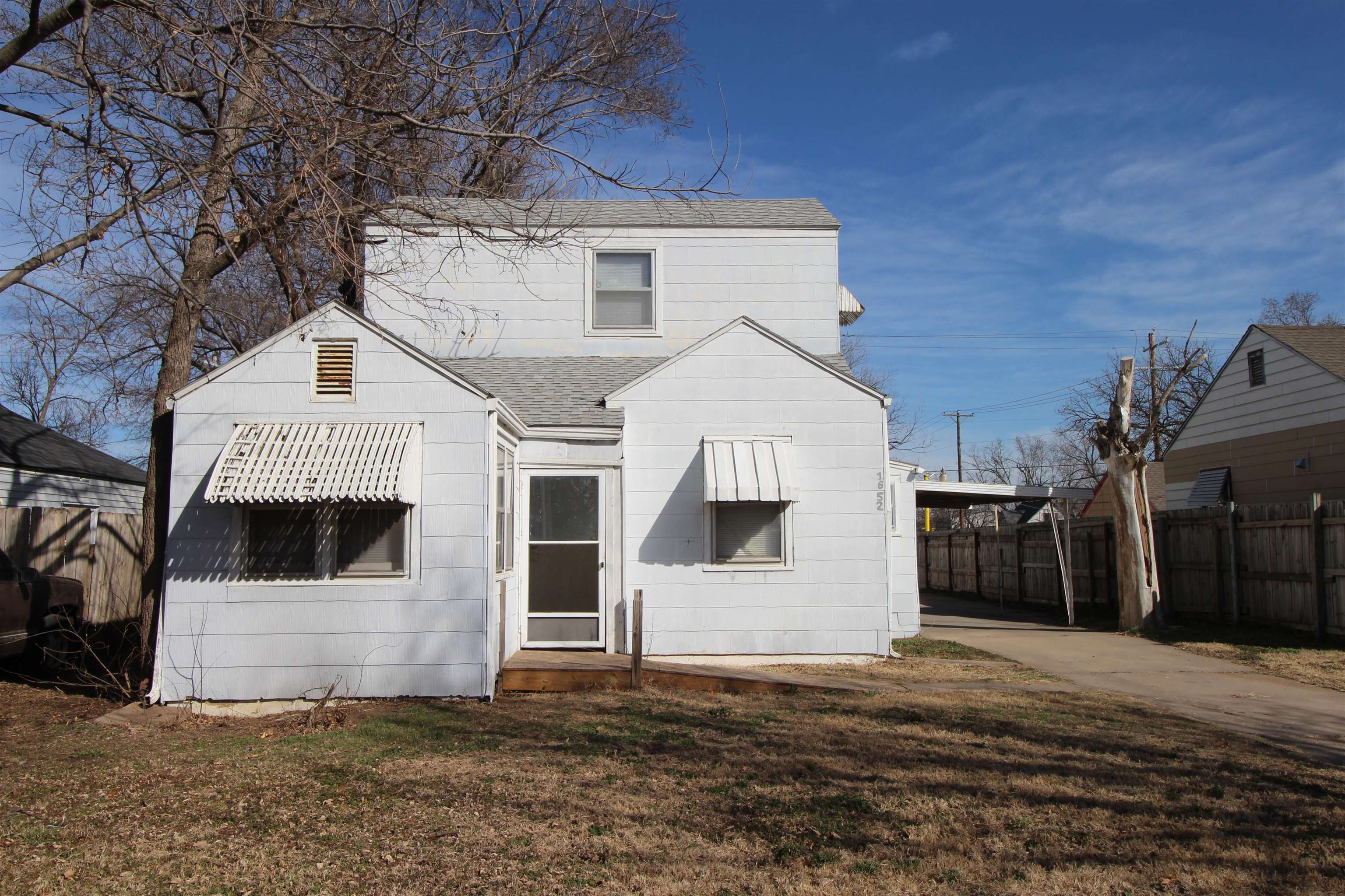 1652 S Washington Avenue Wichita KS 67211-4338