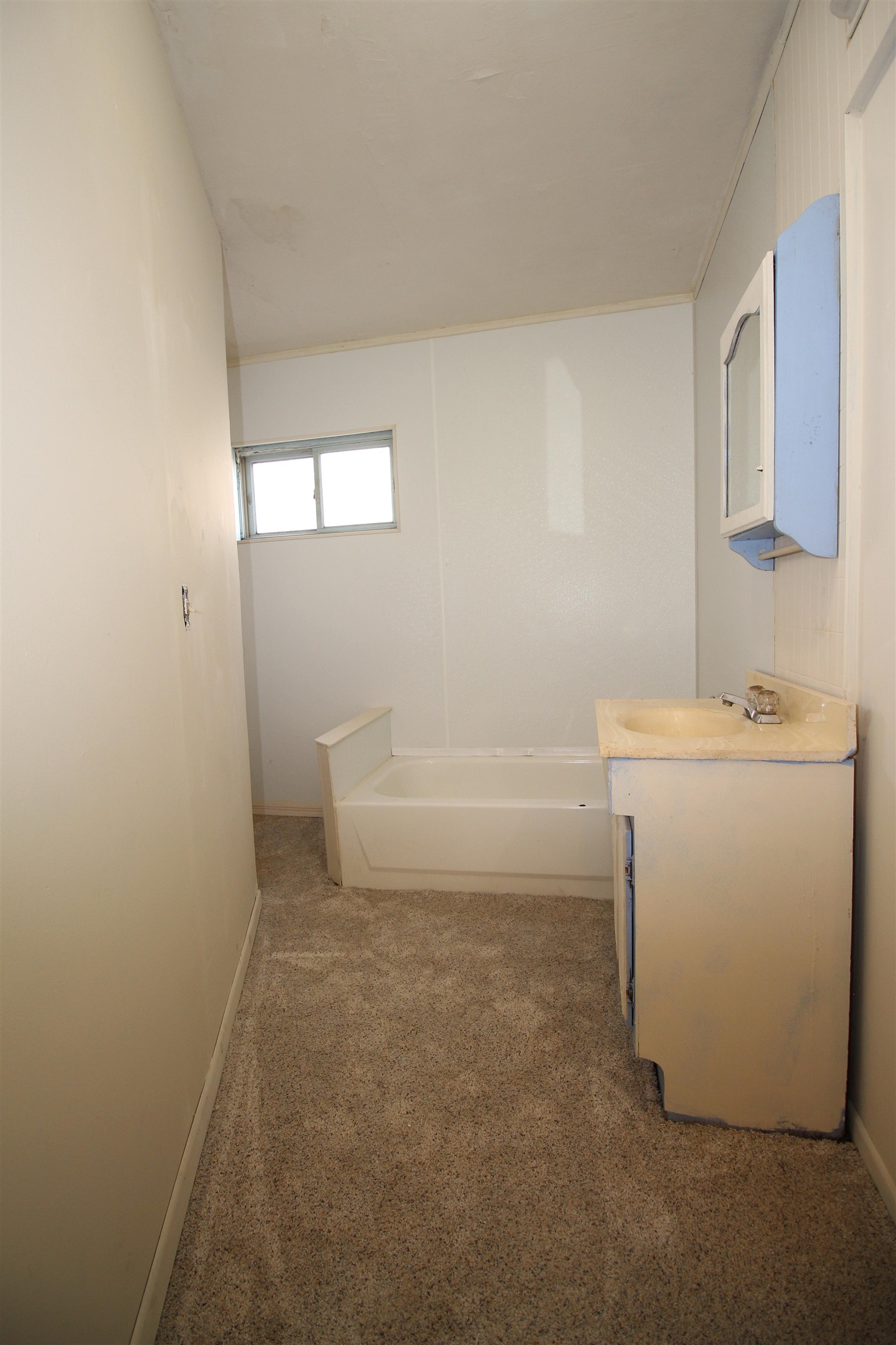 1652 S Washington Avenue Wichita KS 67211-4338