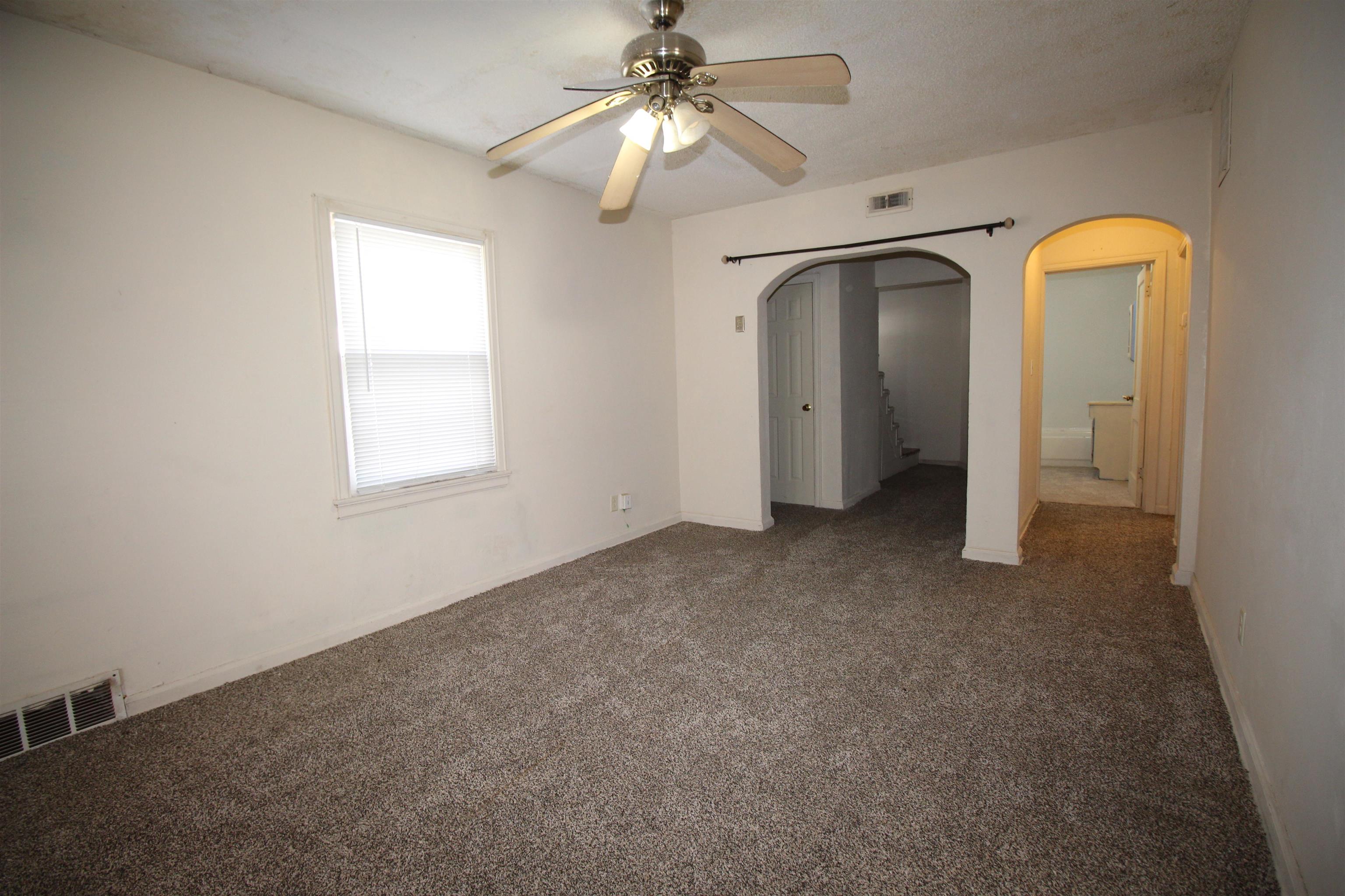 1652 S Washington Avenue Wichita KS 67211-4338