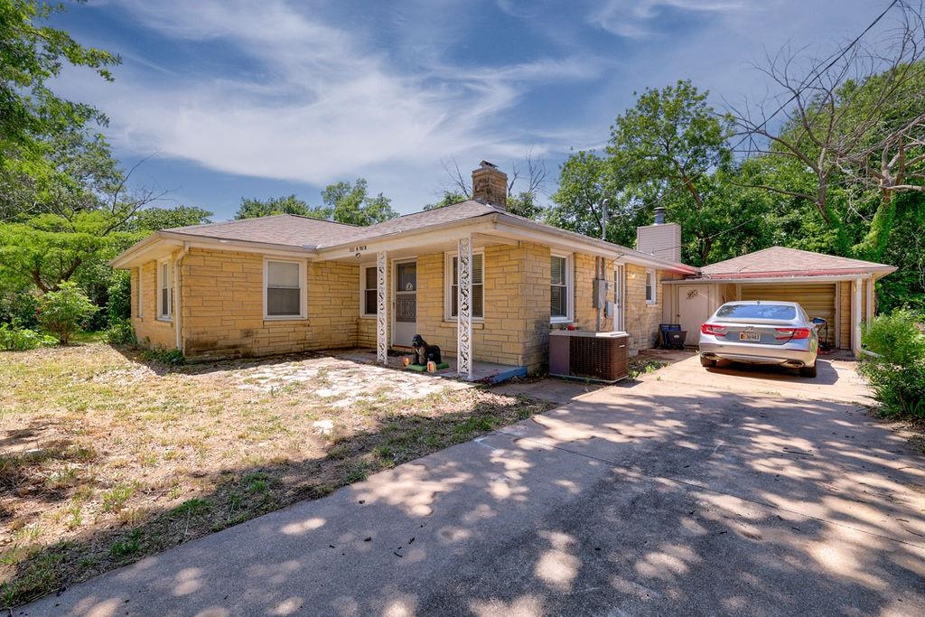 111 N Park Street Winfield KS 67156