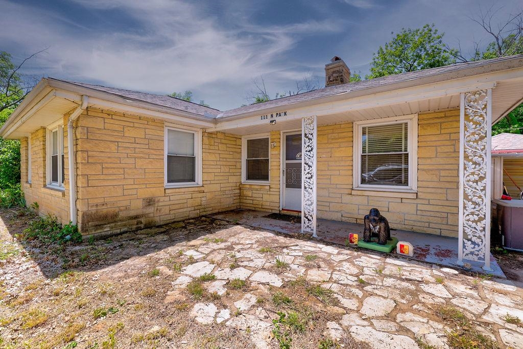 111 N Park Street Winfield KS 67156