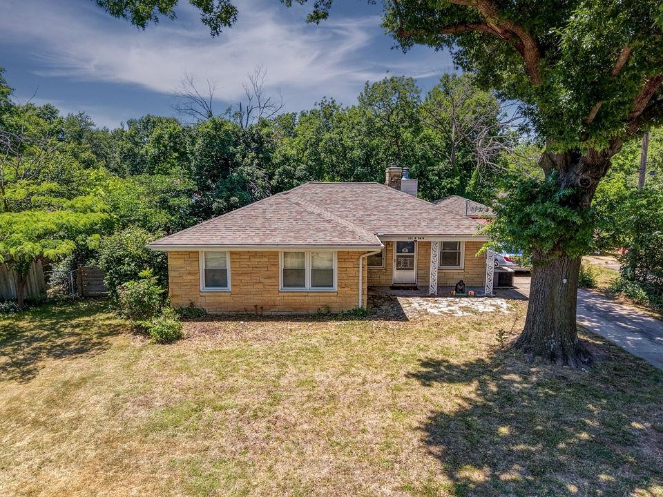 111 N Park Street Winfield KS 67156