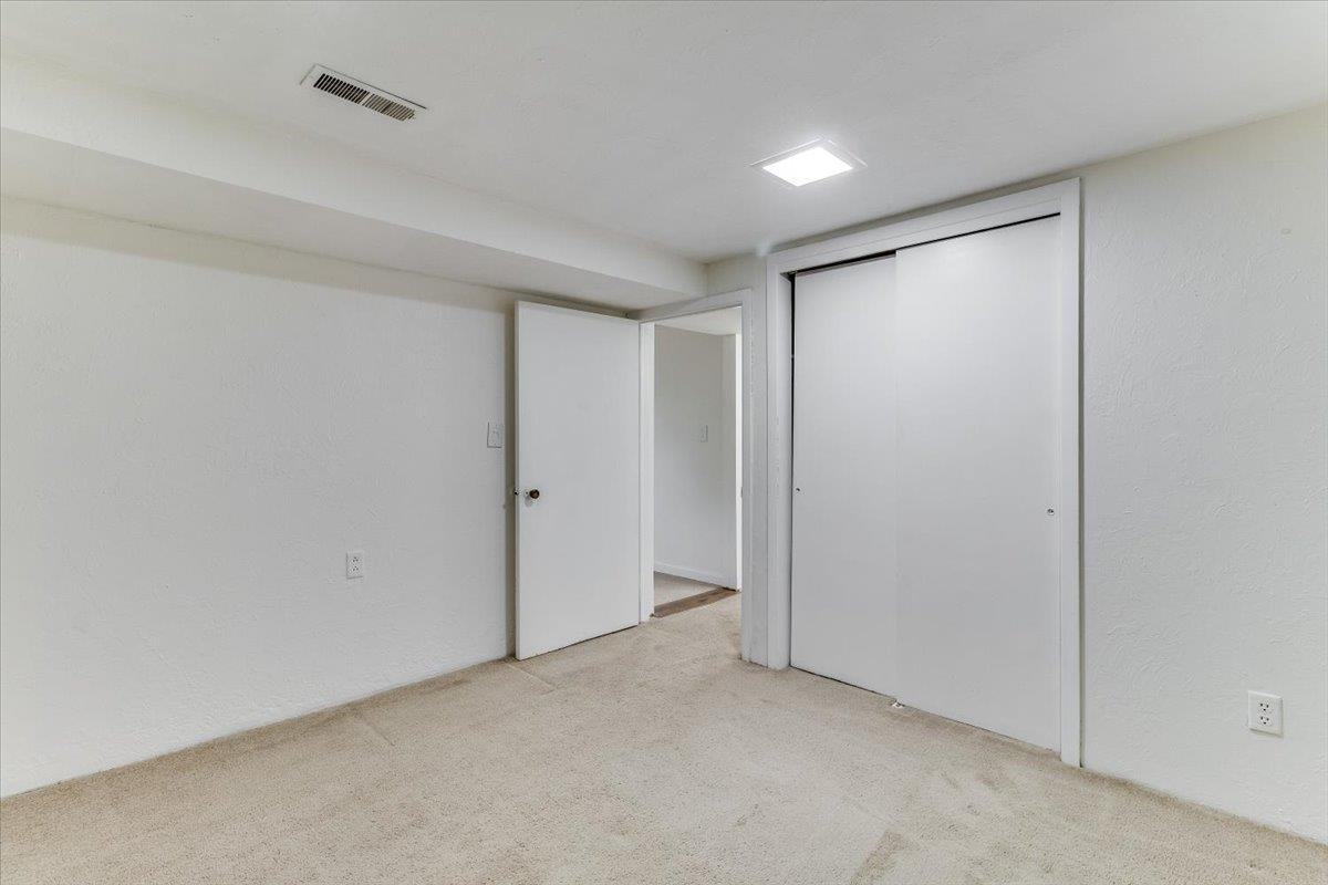 9528 W Shade Wichita KS 67212
