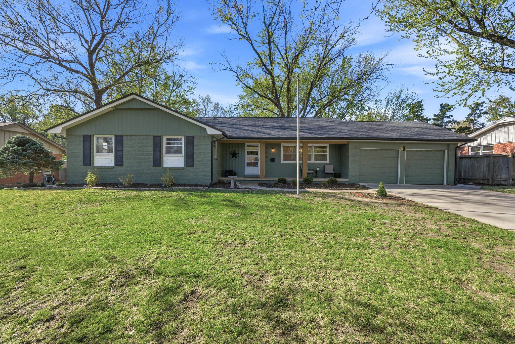 7407 E Plaza Lane Wichita KS 67206-2127