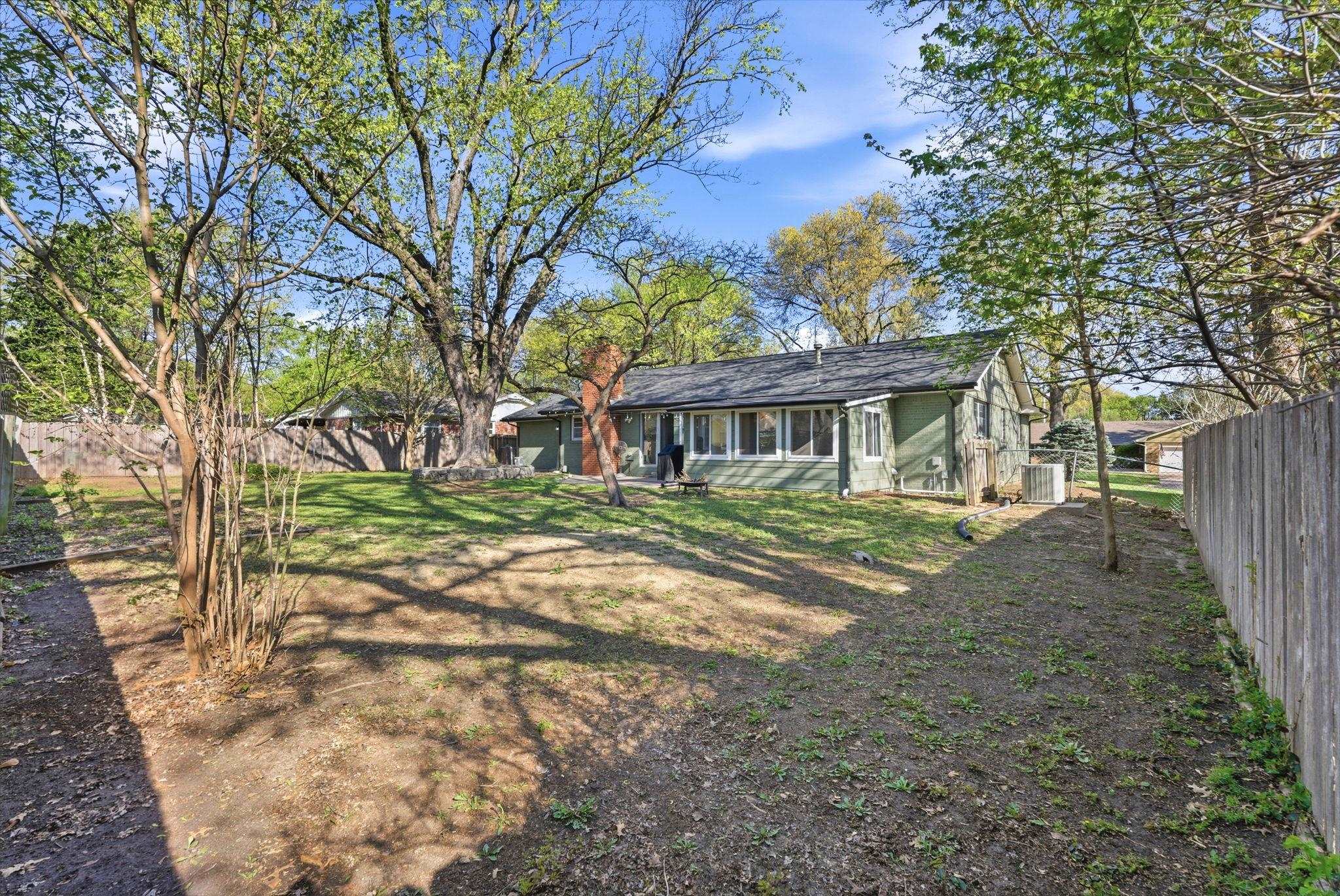 7407 E Plaza Lane Wichita KS 67206-2127