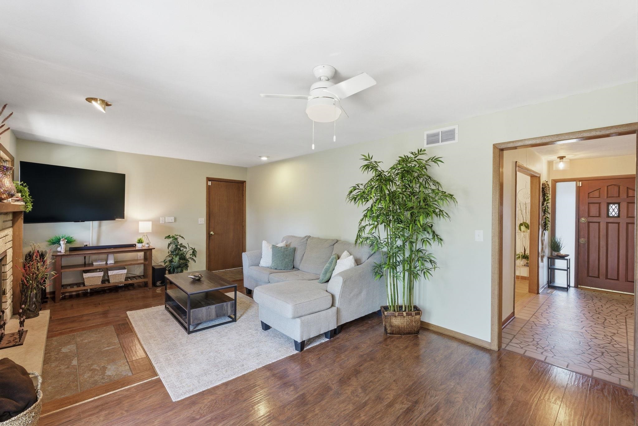 7407 E Plaza Lane Wichita KS 67206-2127