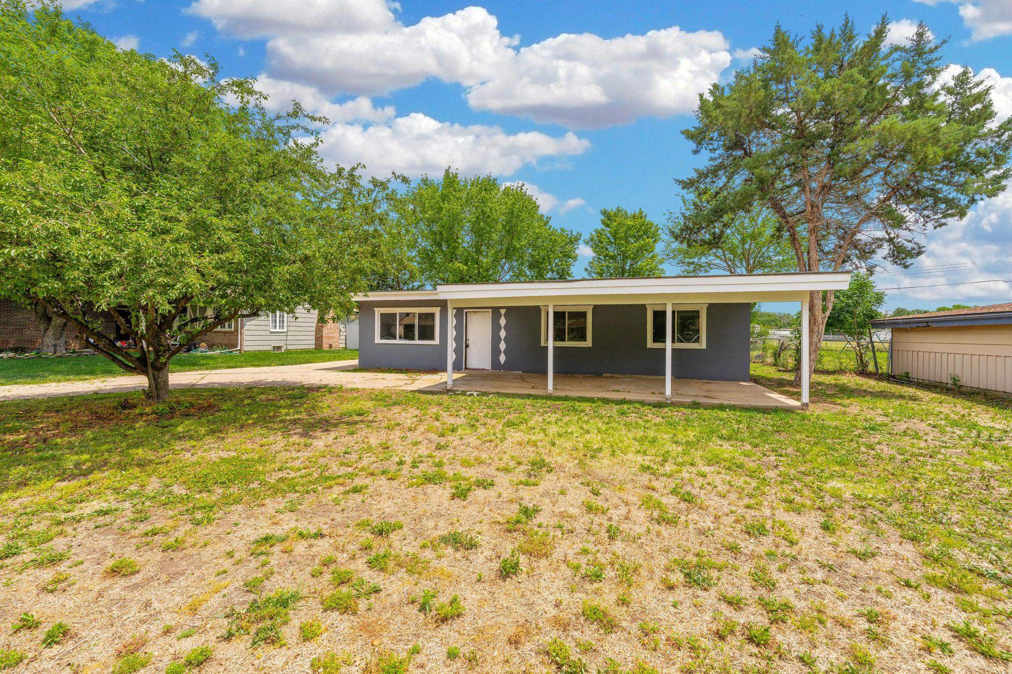 617 N High Wellington KS 67152