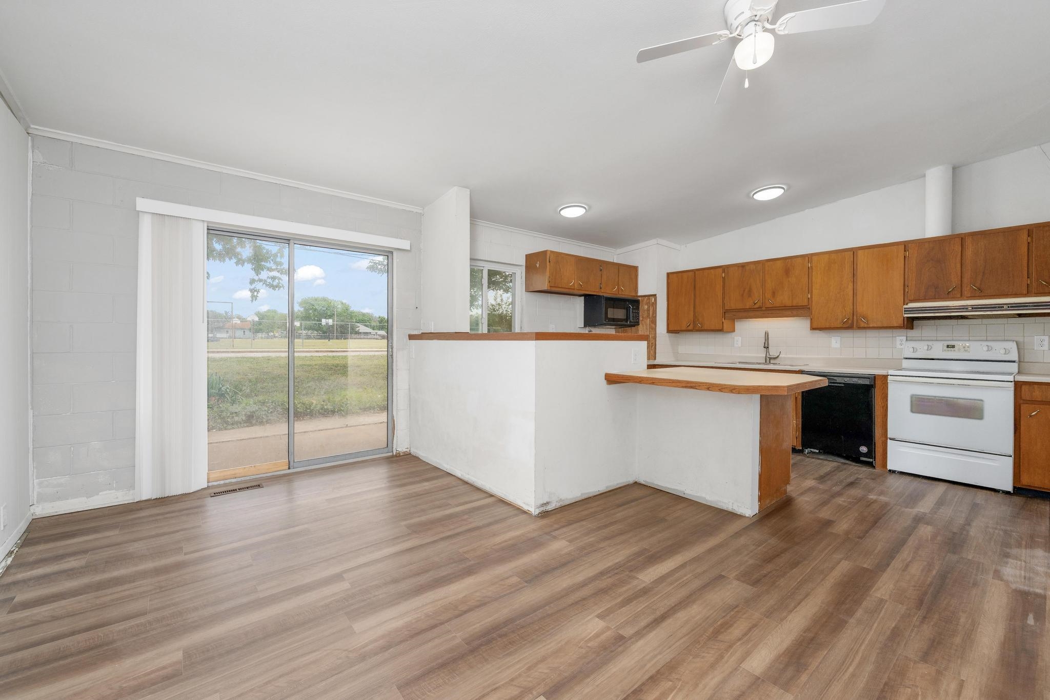 617 N High Wellington KS 67152