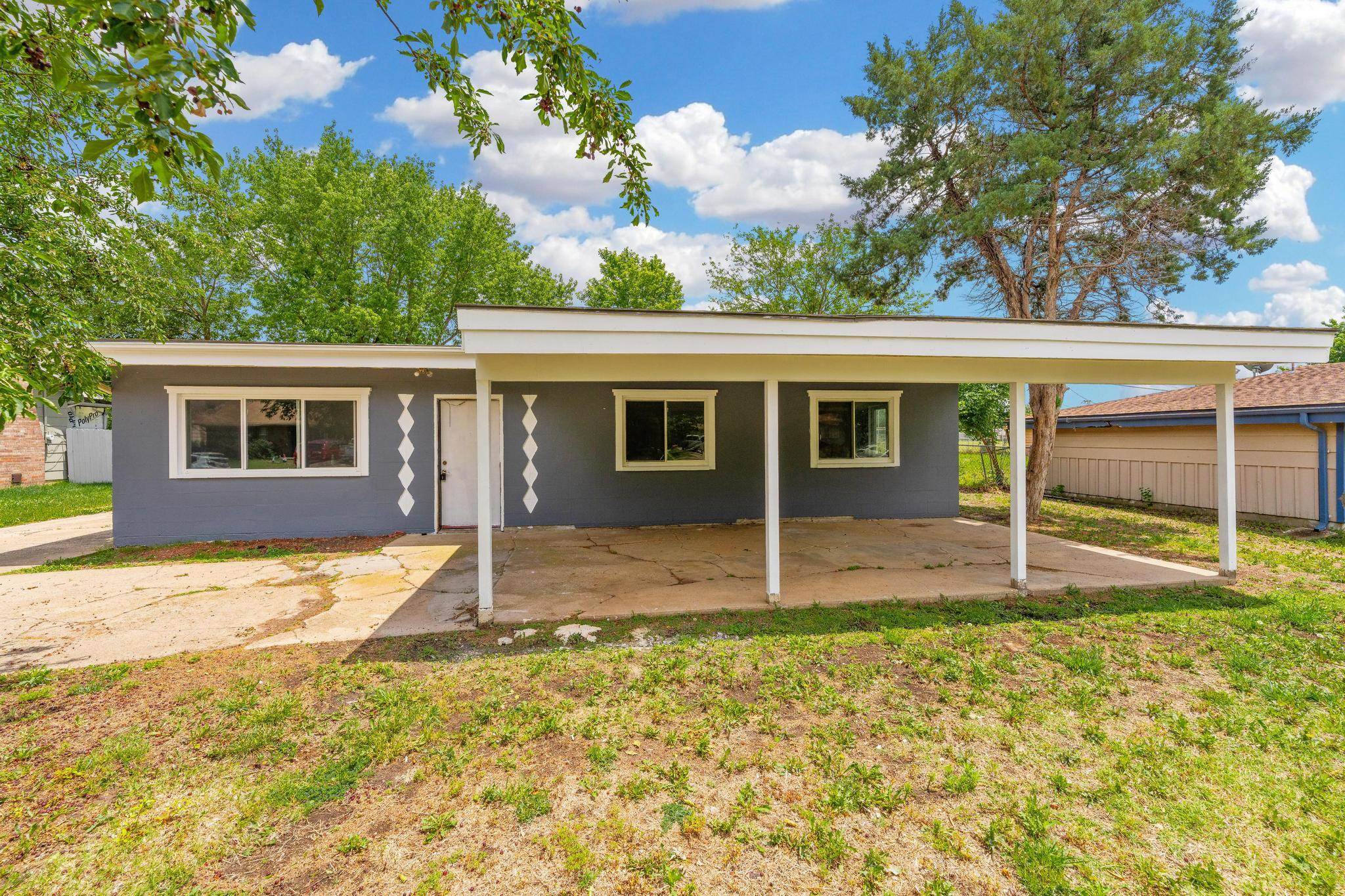 617 N High Wellington KS 67152
